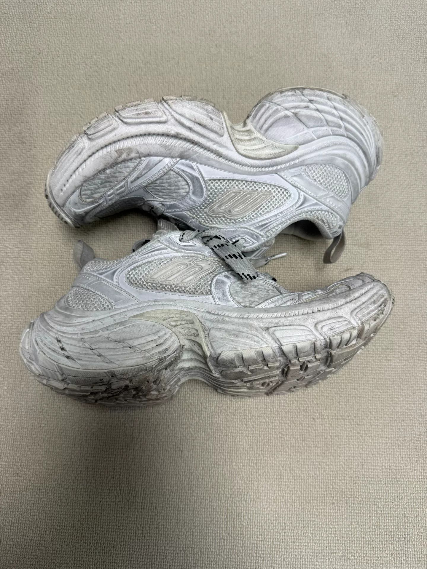 Balenciaga Balenciaga Distressed 3XL Sneakers 38 Size US 8 / IT 38 - 5 Thumbnail