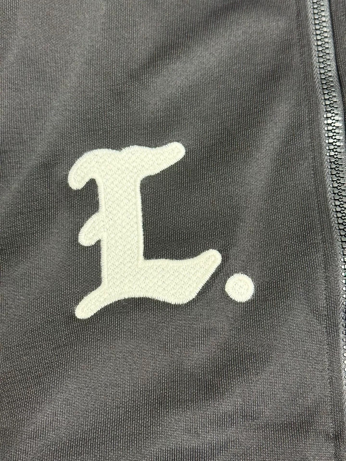 Louis Vuitton Louis Vuitton LV Logo Patch Track Jacket L Size US L / EU 52-54 / 3 - 4 Thumbnail