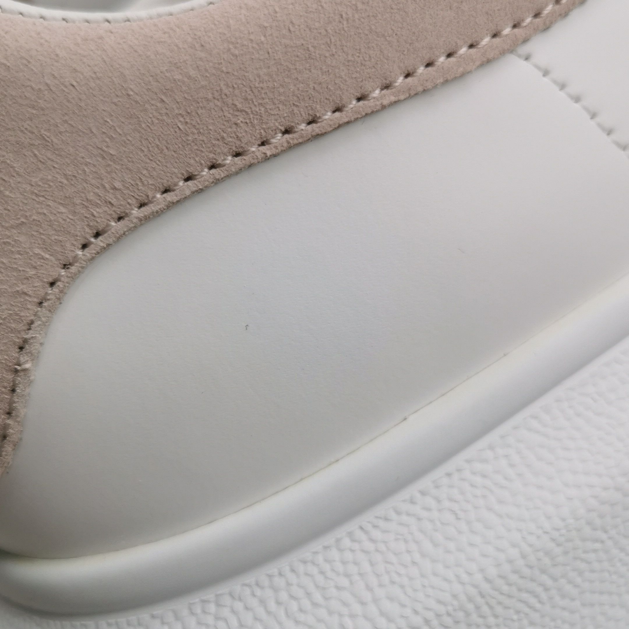 Alexander McQueen Alexander McQueen Women 9 Lowtop Sneakers Size US 9 / IT 39 - 7 Thumbnail