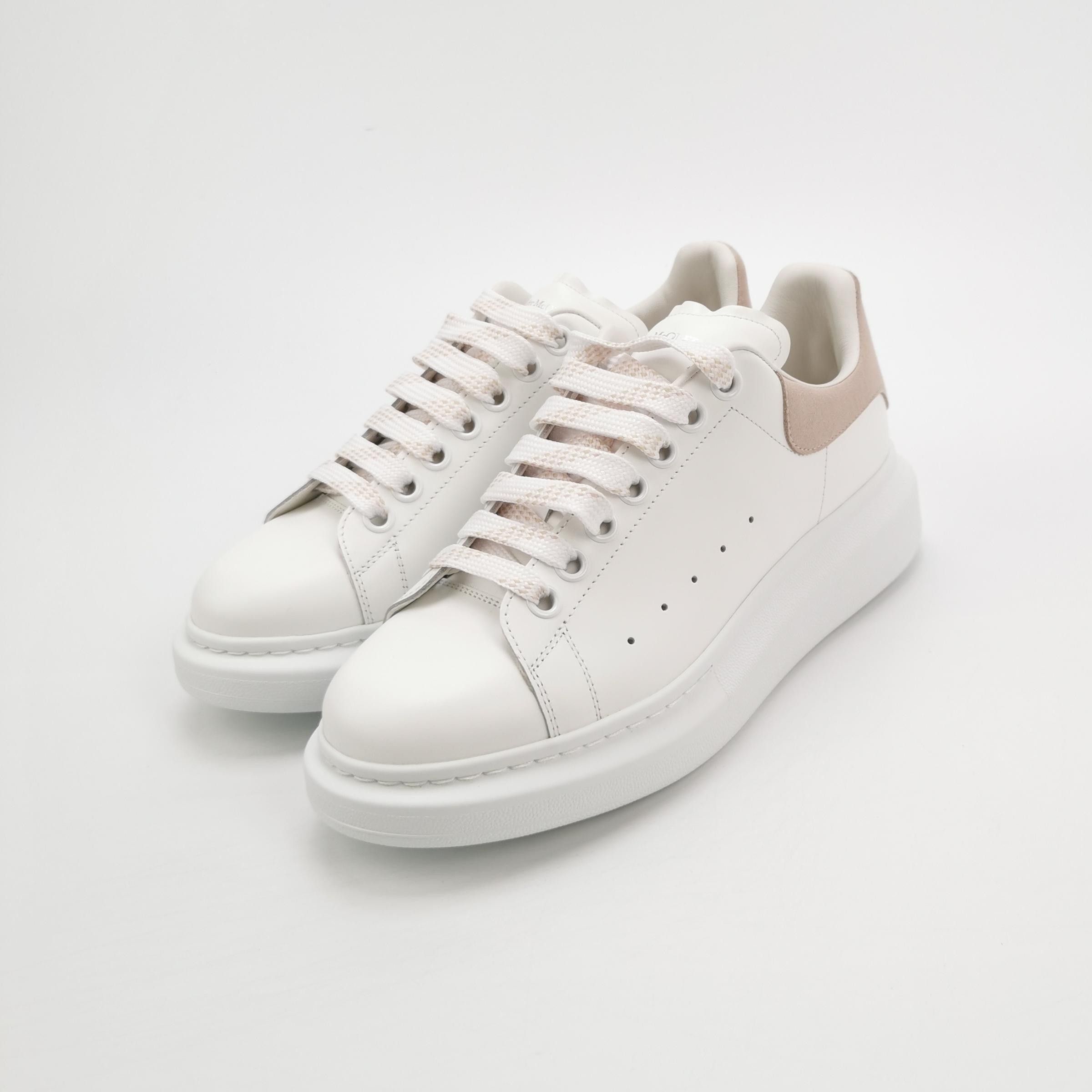 Alexander McQueen Alexander McQueen Women 9 Lowtop Sneakers Size US 9 / IT 39 - 2 Thumbnail
