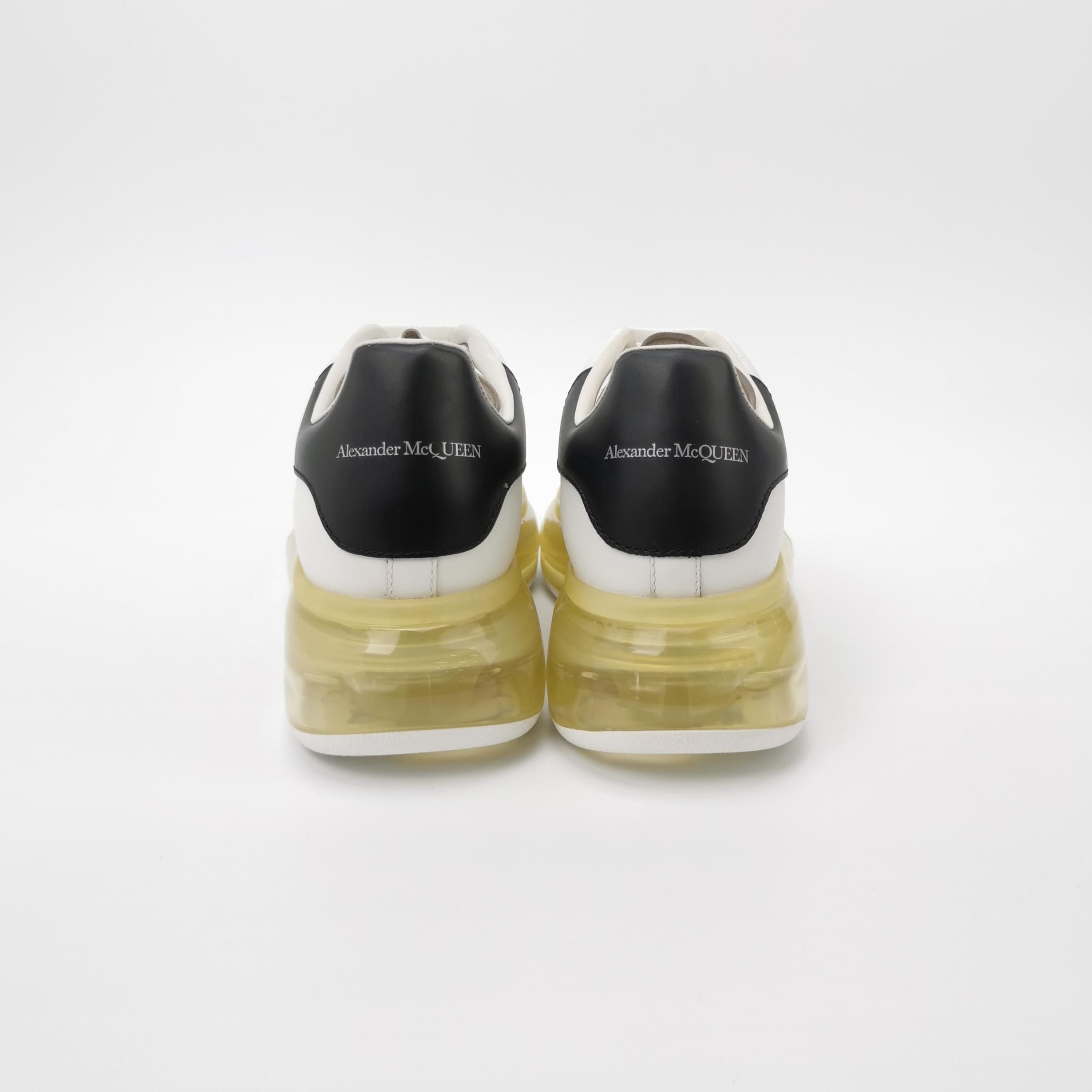 Alexander McQueen Alexander McQueen Women 5 Lowtop Sneakers Size US 5 / IT 35 - 4 Thumbnail