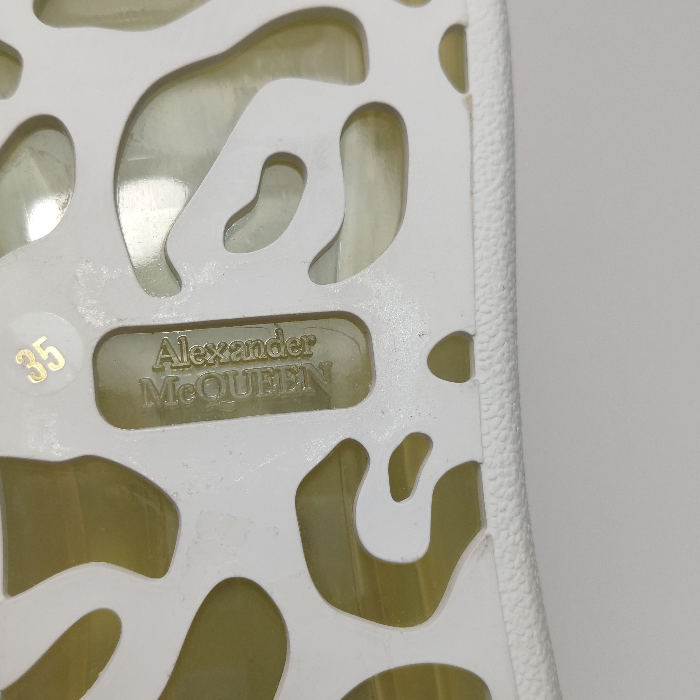 Alexander McQueen Alexander McQueen Women 5 Lowtop Sneakers Size US 5 / IT 35 - 8 Thumbnail
