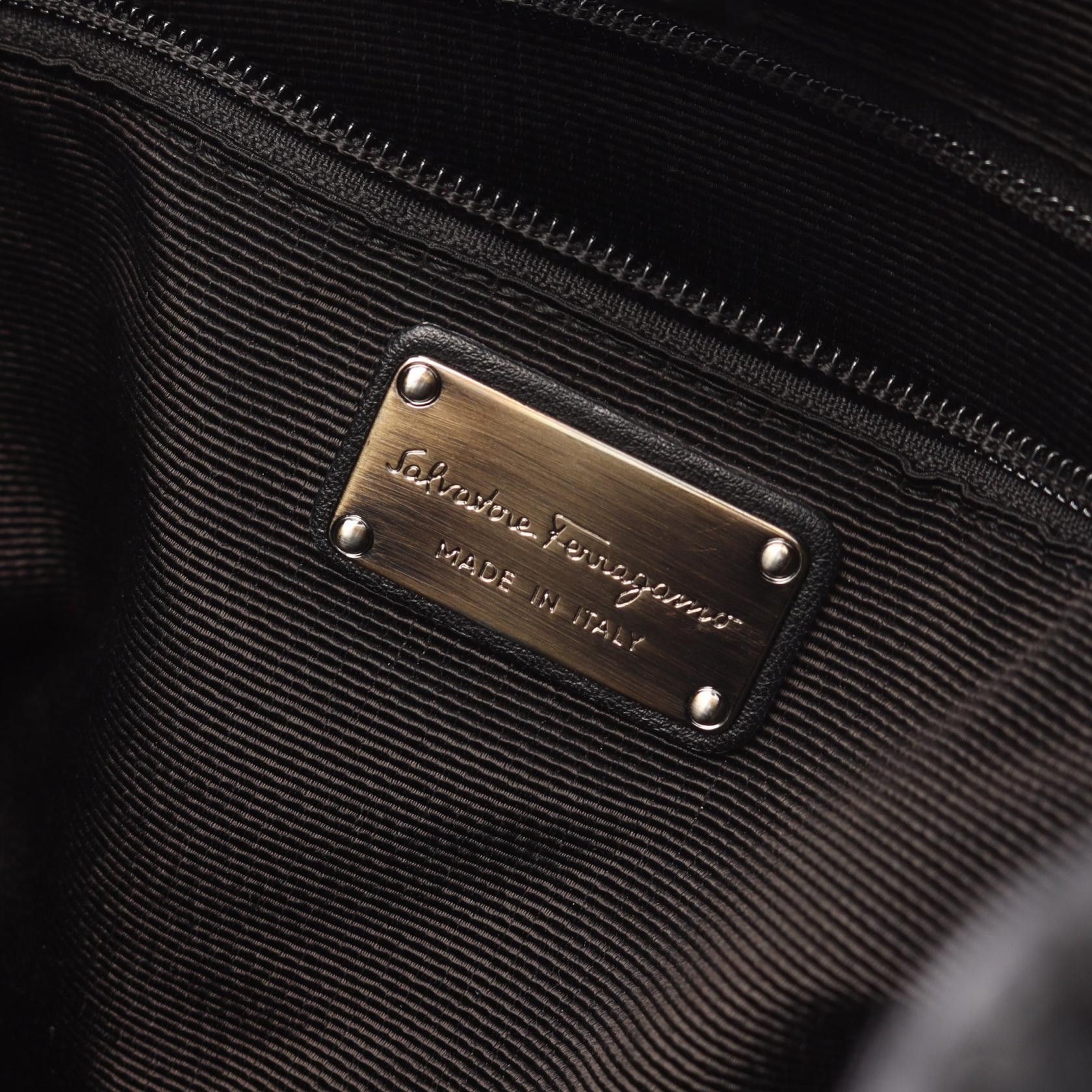 Salvatore Ferragamo Salvatore Ferragamo Salvatore Ferragamo Patent Leather Tote Bag Leather Tote Bag 21B665 DUTY FREE for USA Size ONE SIZE - 4 Thumbnail