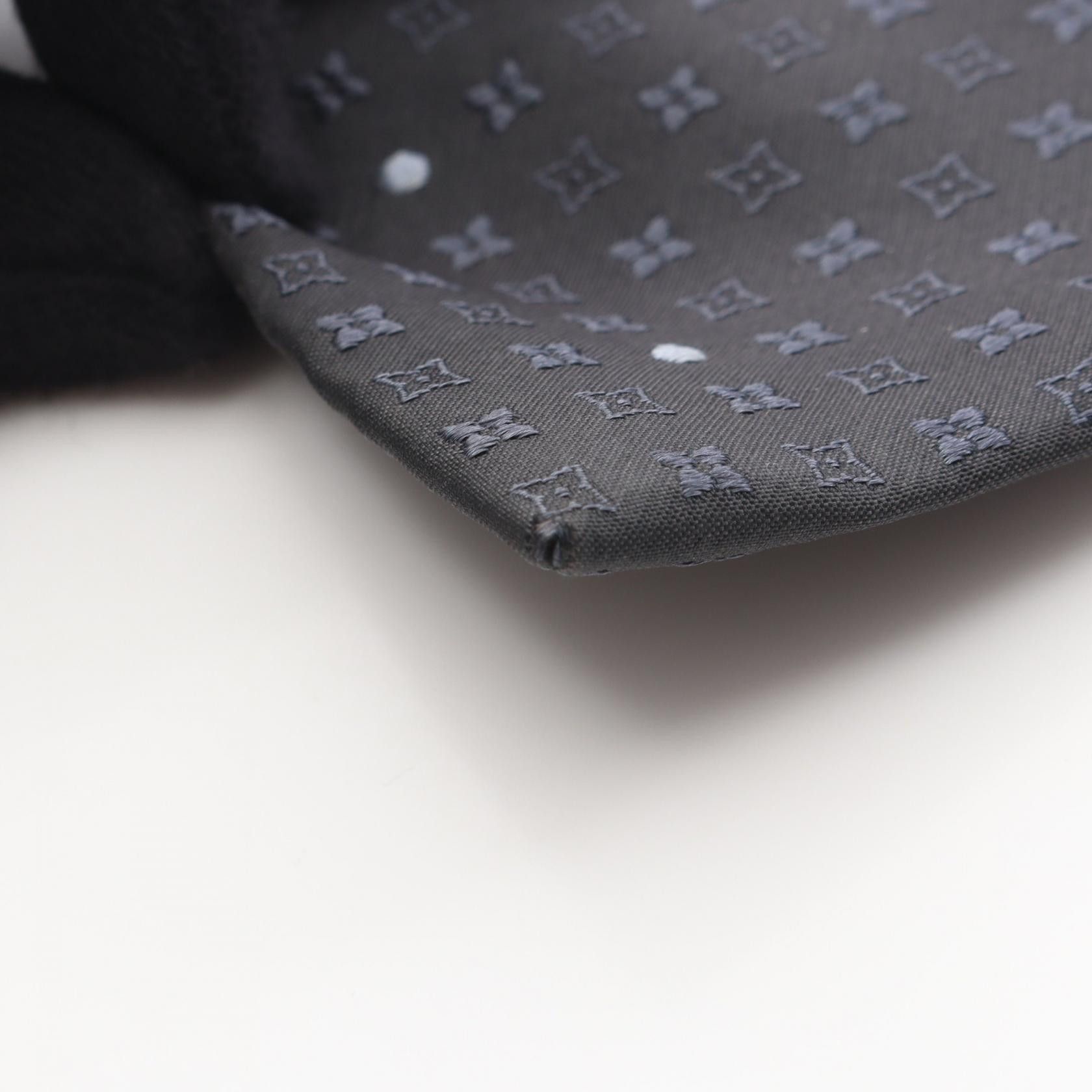 Louis Vuitton Louis Vuitton Louis Vuitton Monogram Silk Tie Textile Necktie DUTY FREE for USA Size ONE SIZE - 7 Thumbnail
