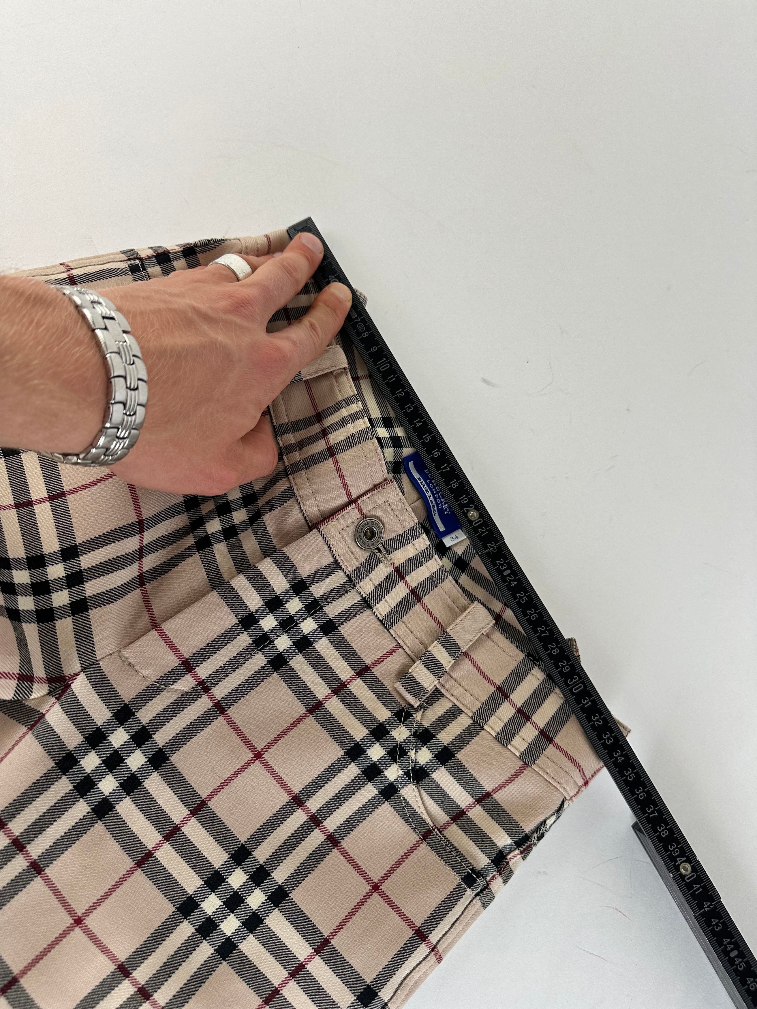 Burberry Vintage Nova Check Wool Flared Trousers Beige XS Size 24" / US 00 / IT 34 - 13 Thumbnail