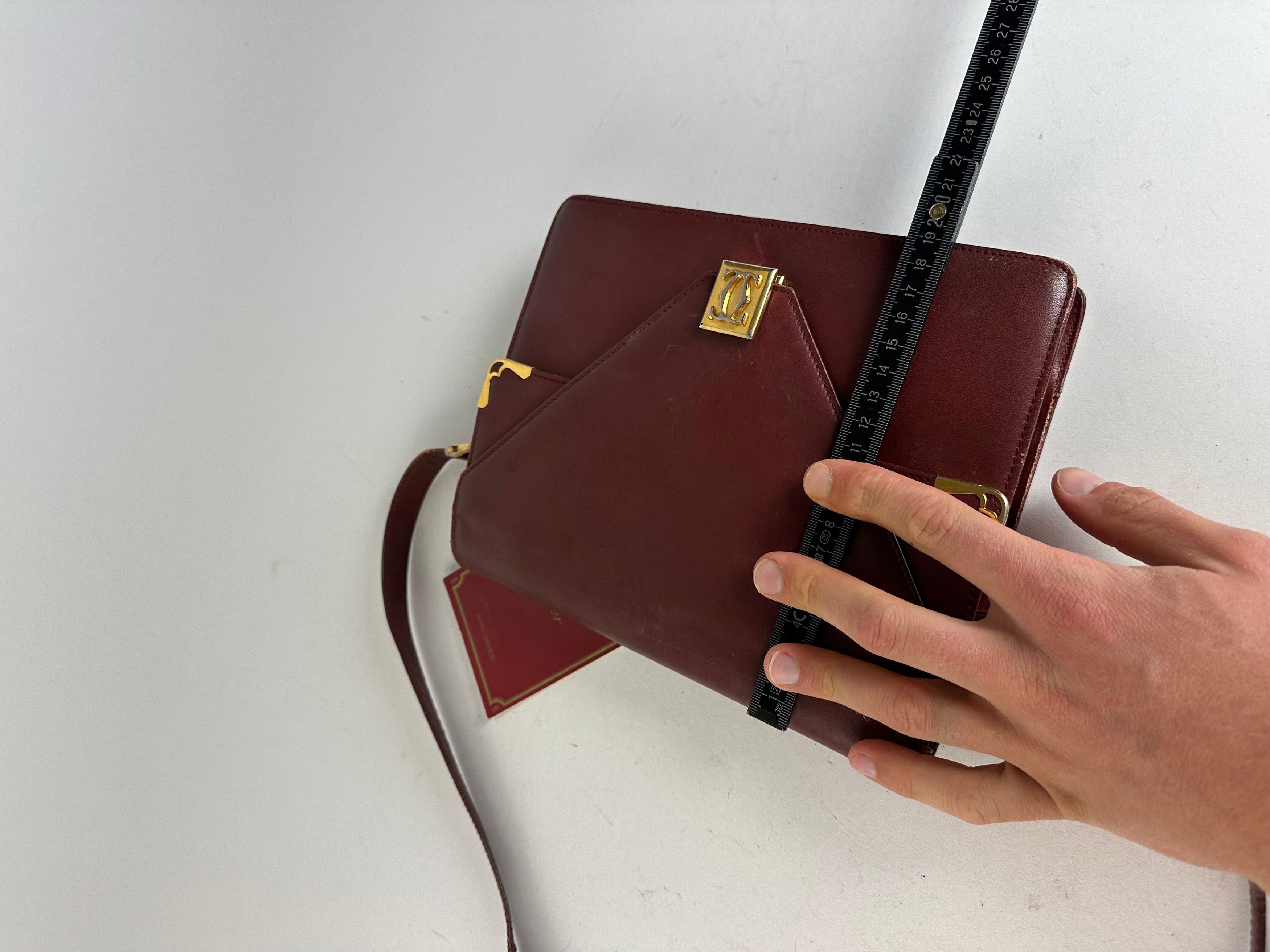 Cartier Vintage Must Envelope Shoulder Bag Leather Burgundy Size ONE SIZE - 10 Thumbnail