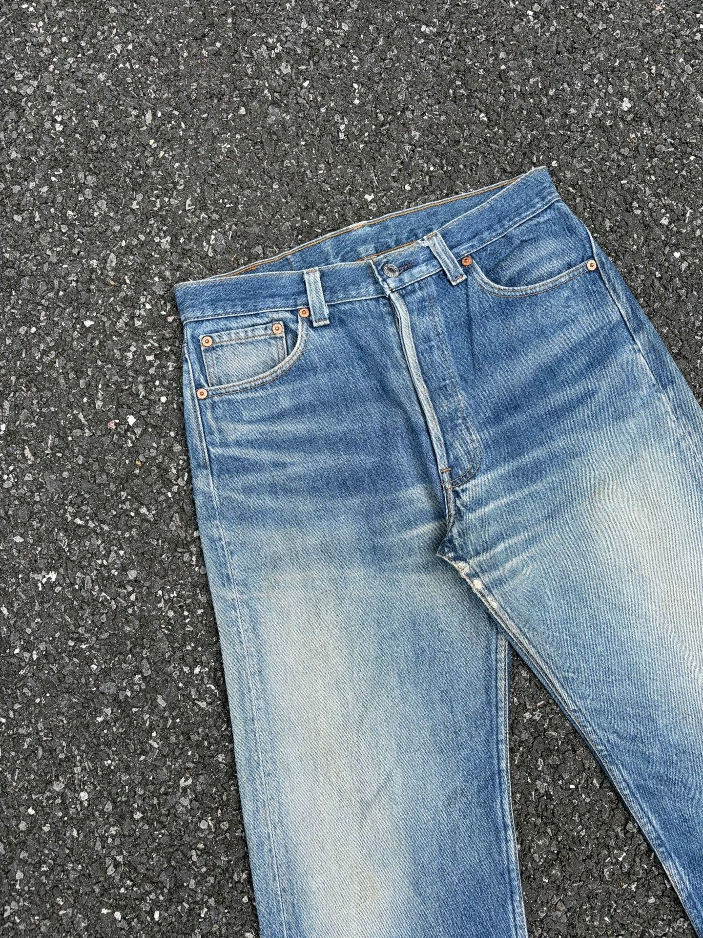Vintage Vintage 90s Levi's 501 Blue Jeans Size US 31 - 2 Thumbnail