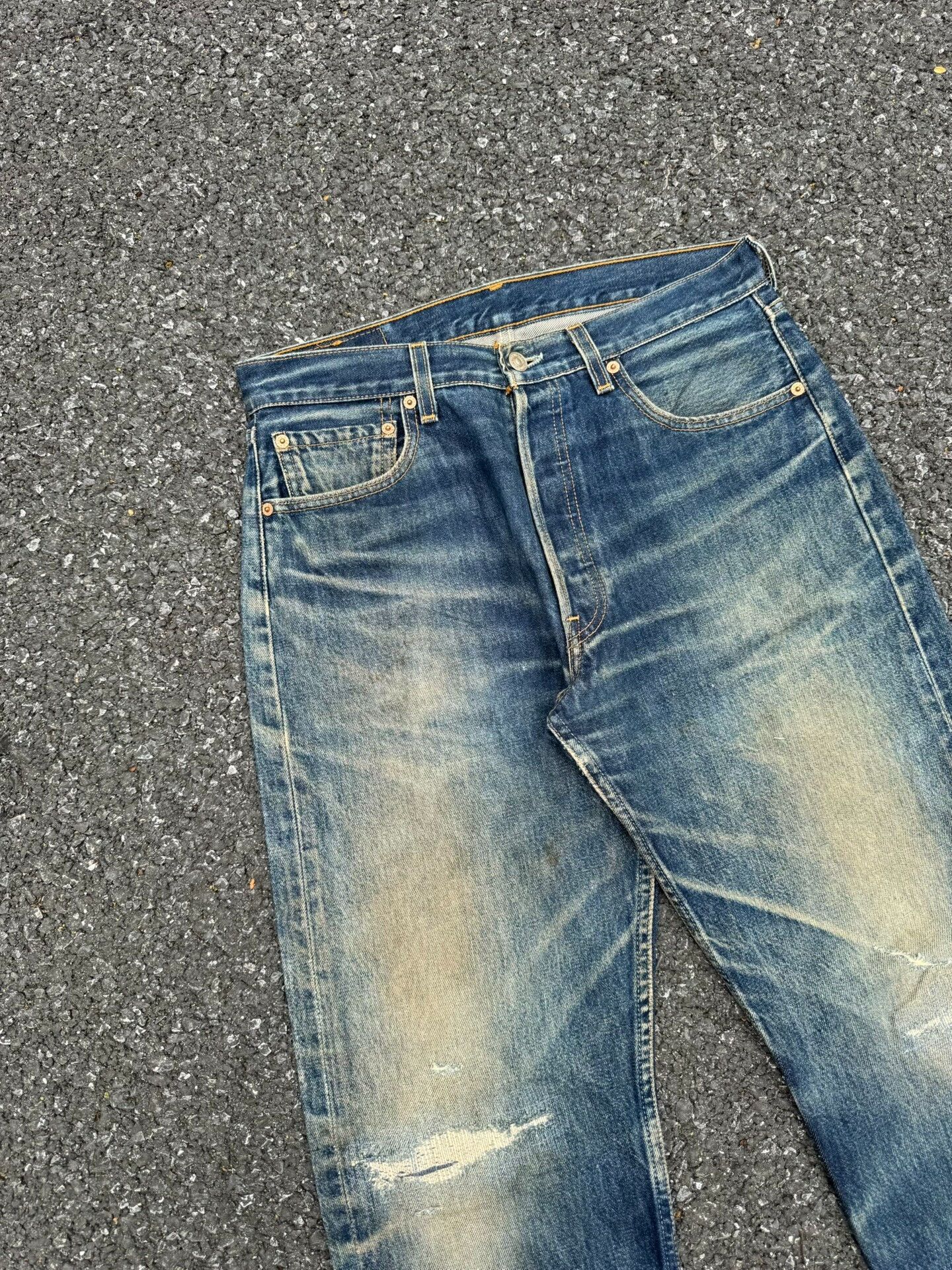 Vintage Vintage Levis 501 90s USA Jeans Size US 26 / EU 42 - 2 Thumbnail