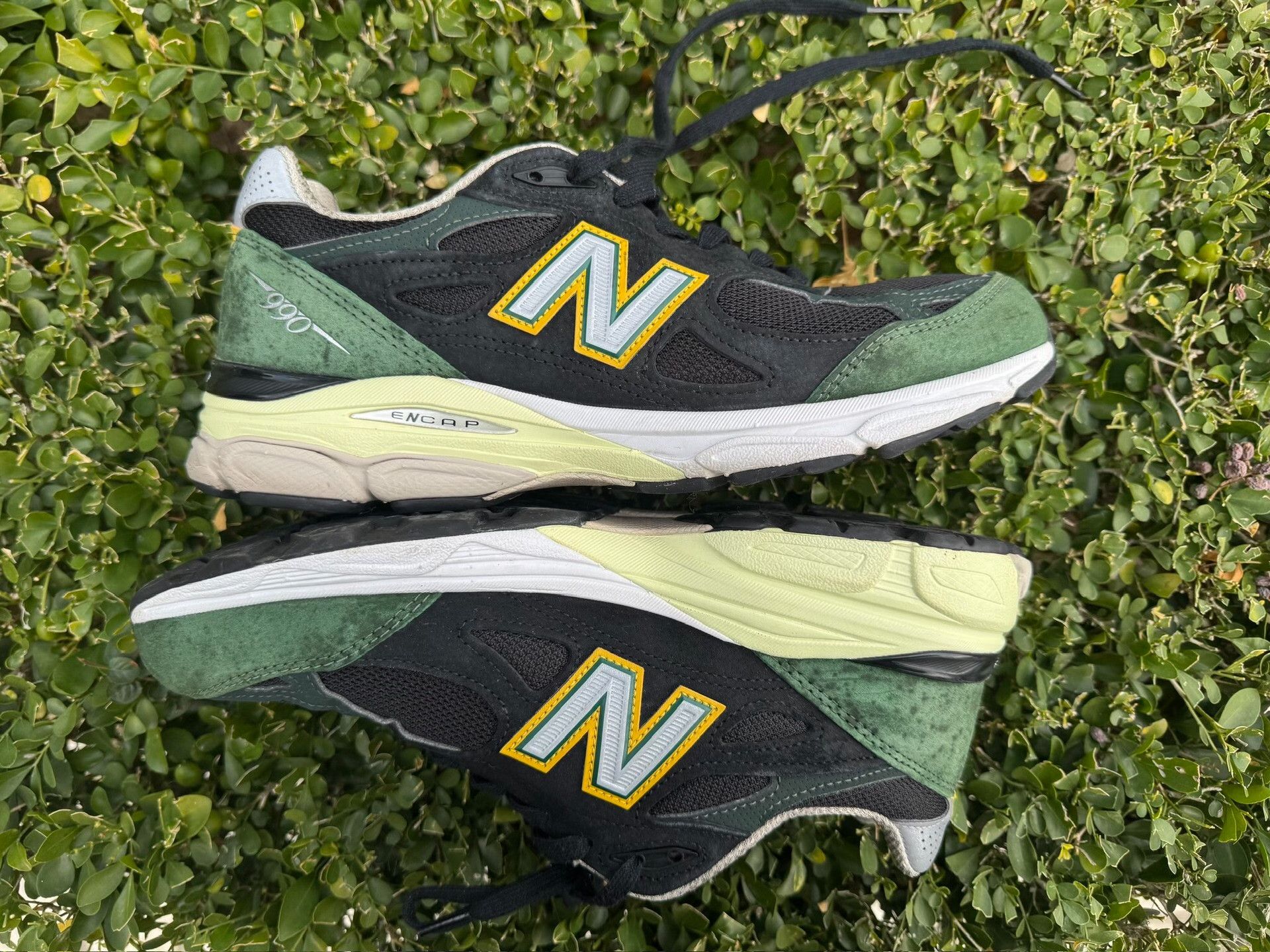New Balance New Balance 990 V3 USA Shoes Size US 9 / EU 42 - 2 Thumbnail