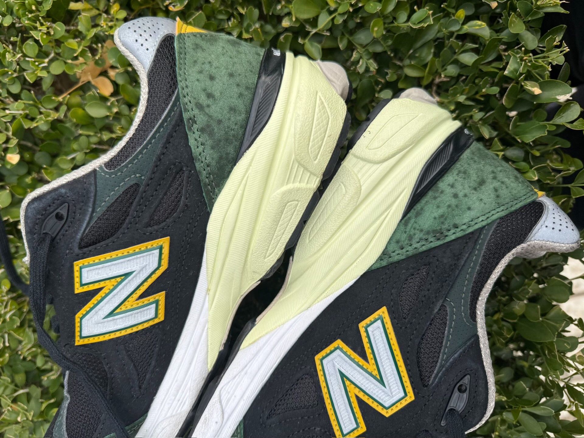 New Balance New Balance 990 V3 USA Shoes Size US 9 / EU 42 - 5 Thumbnail