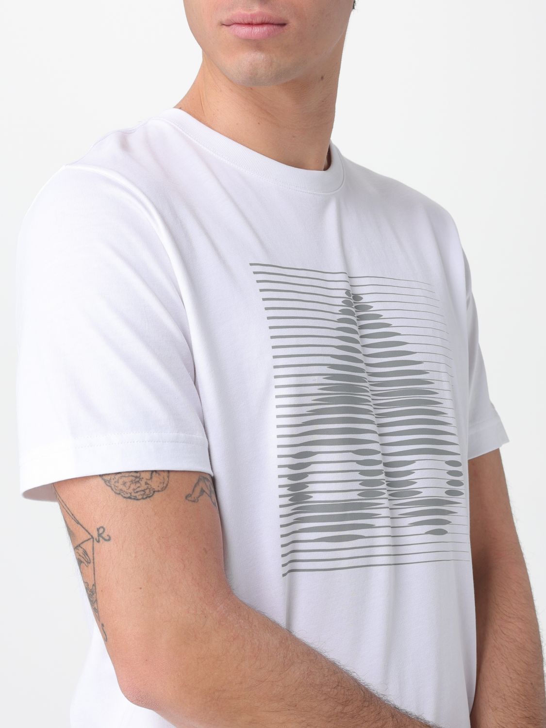 Moose Knuckles Moose Knuckles T-Shirt Men Milk Size US S / EU 44-46 / 1 - 3 Thumbnail