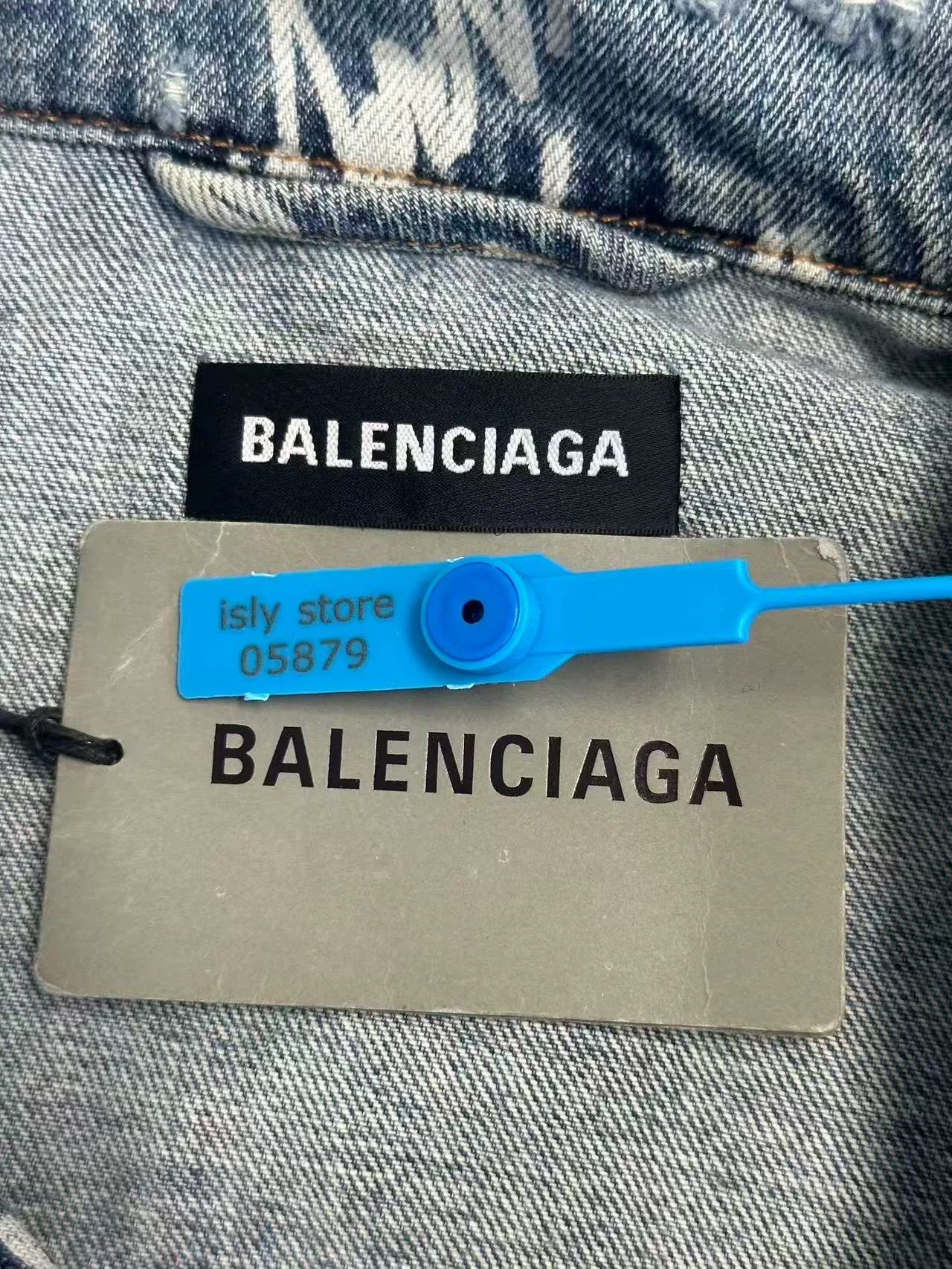 Balenciaga Balenciaga All-Over Logo Denim Jacket Size 1 Size US S / EU 44-46 / 1 - 5 Thumbnail