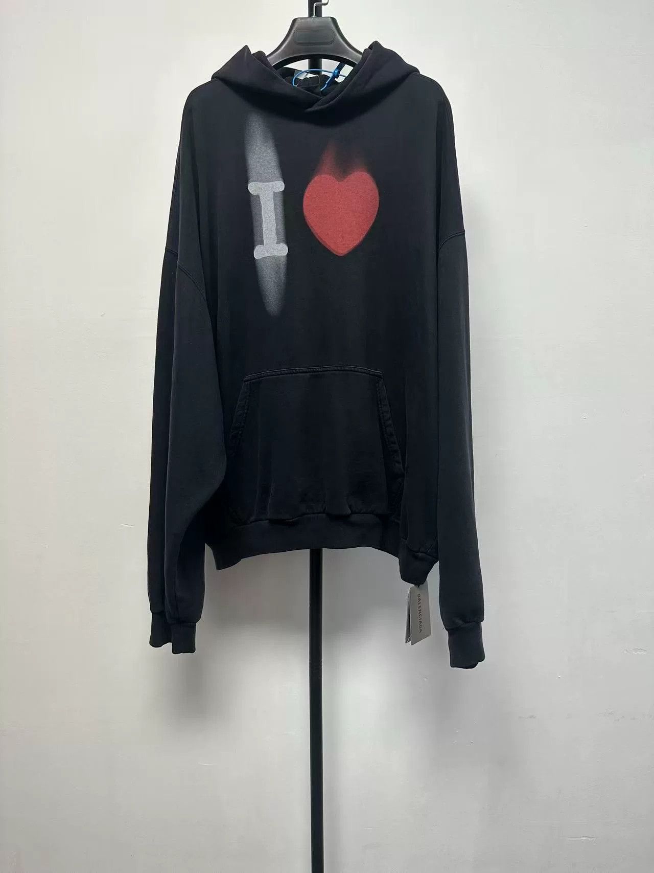 Balenciaga Balenciaga I Love Heart Print Hoodie Size L Size US L / EU 52-54 / 3 - 2 Thumbnail