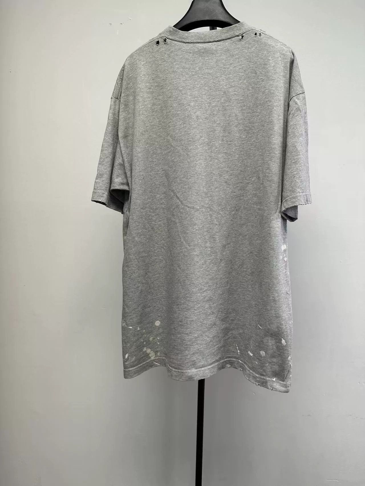 Balenciaga Balenciaga Rainbow Print Distressed T-Shirt XS Size US XS / EU 42 / 0 - 3 Thumbnail