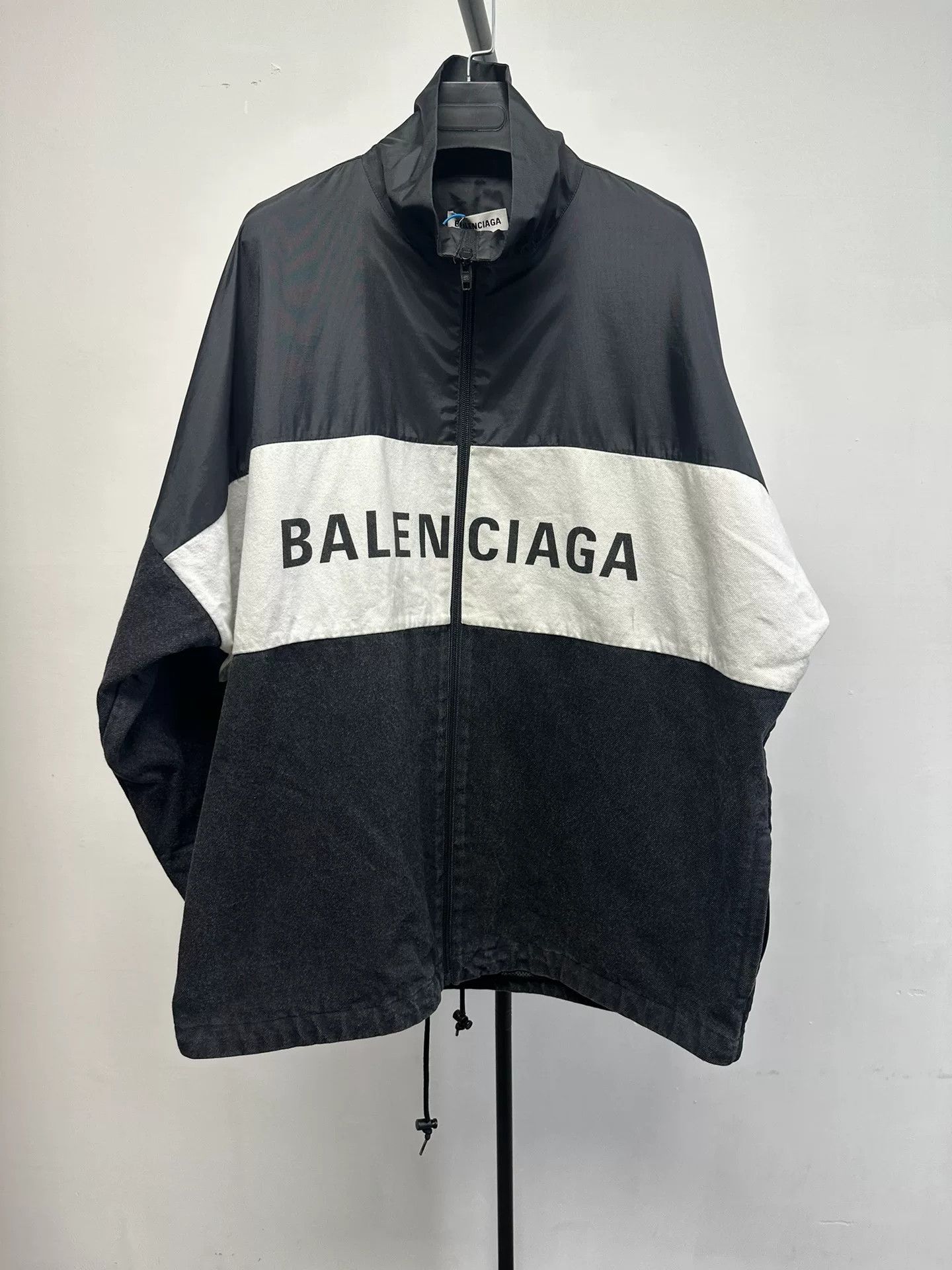Balenciaga Balenciaga Logo Print Zip-Up Track Jacket 36 Size US XXS / EU 40 - 2 Thumbnail