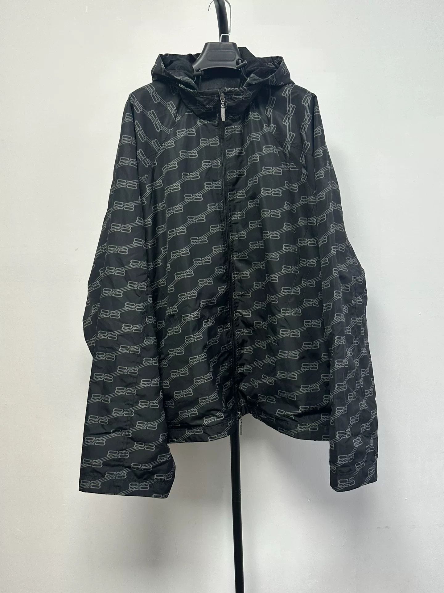 Balenciaga Balenciaga BB Monogram Print Hooded Jacket Size M Size US M / EU 48-50 / 2 - 2 Thumbnail