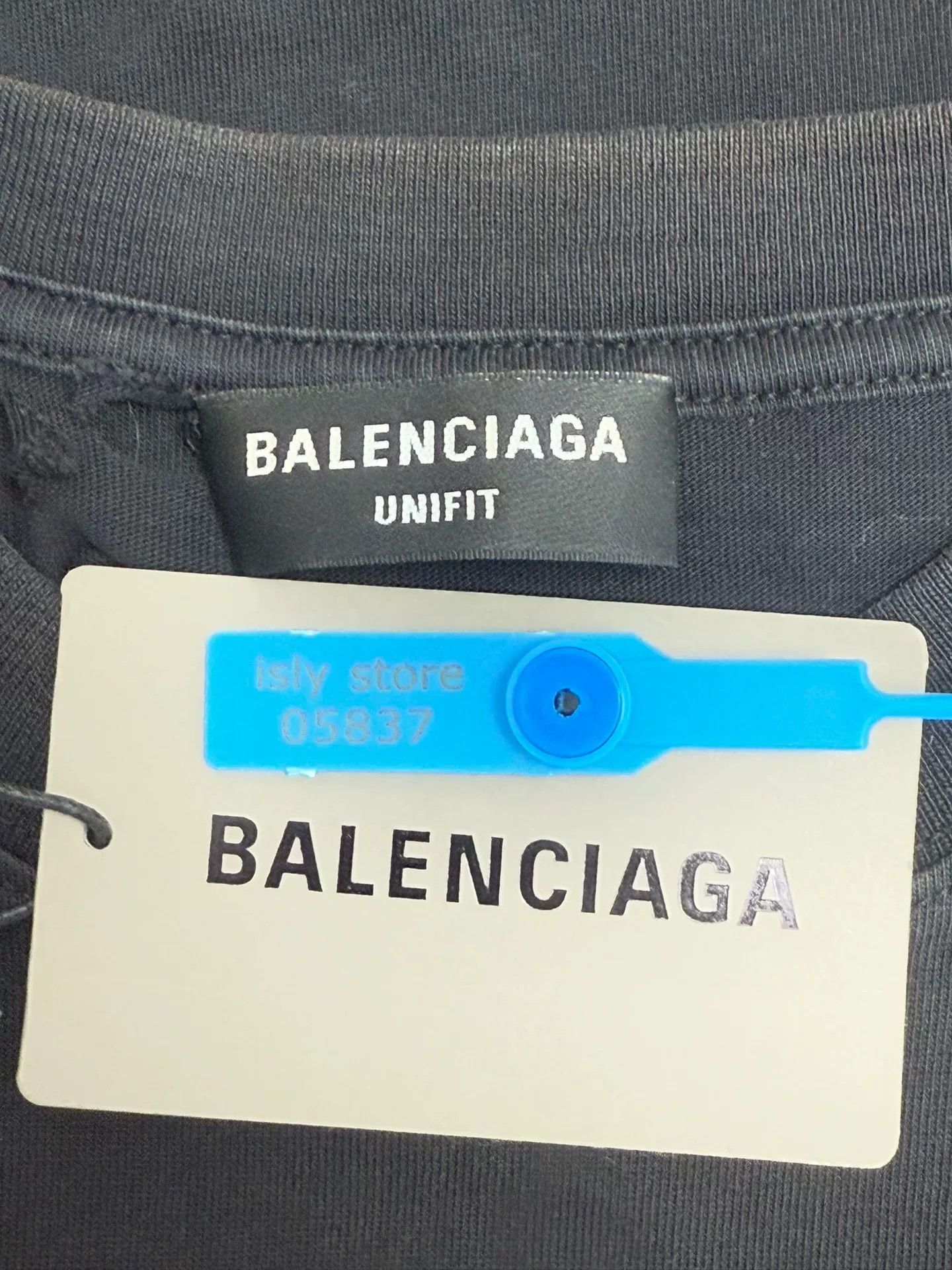 Balenciaga Balenciaga Distressed Logo T-Shirt XXS Size US XXS / EU 40 - 6 Thumbnail