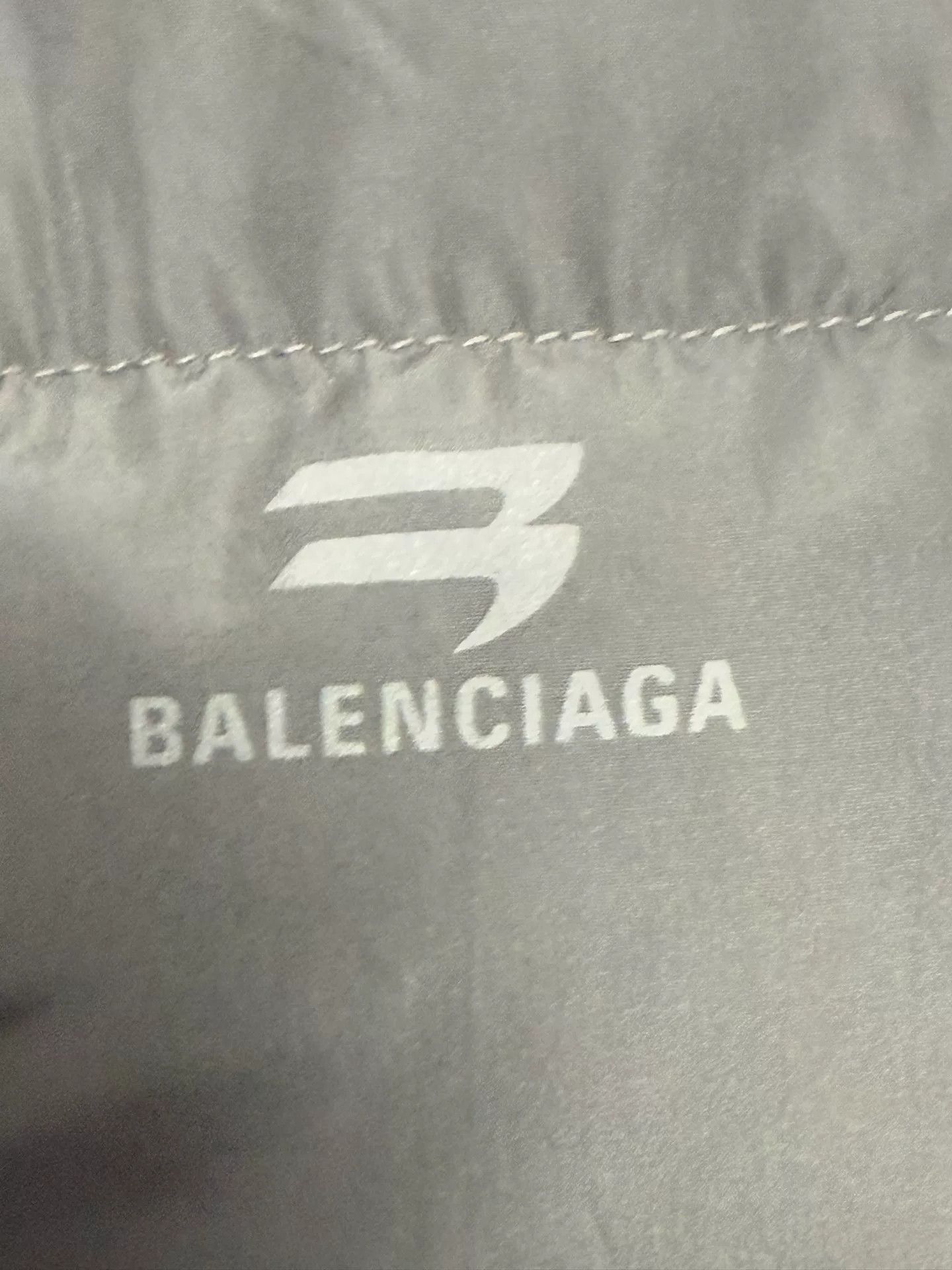 Balenciaga Balenciaga Logo Padded Down Jacket FR 34 Size XS / US 0-2 / IT 36-38 - 4 Thumbnail