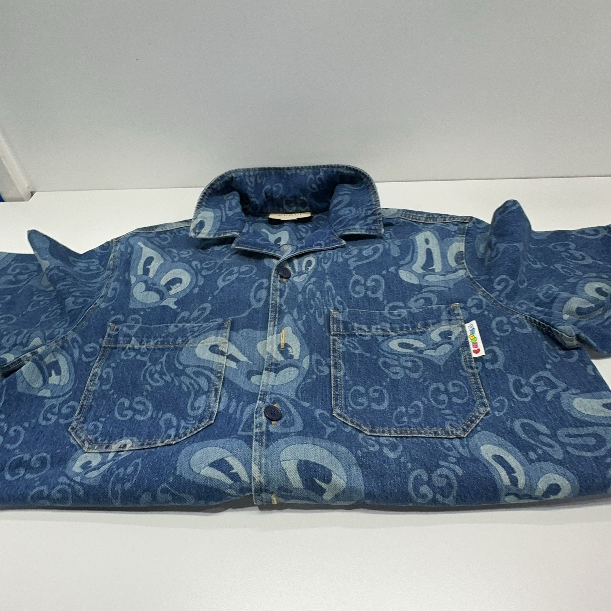 Gucci Gucci GG Logo Heart Print Short Sleeve Shirt EU 46 Size US S / EU 44-46 / 1 - 6 Thumbnail