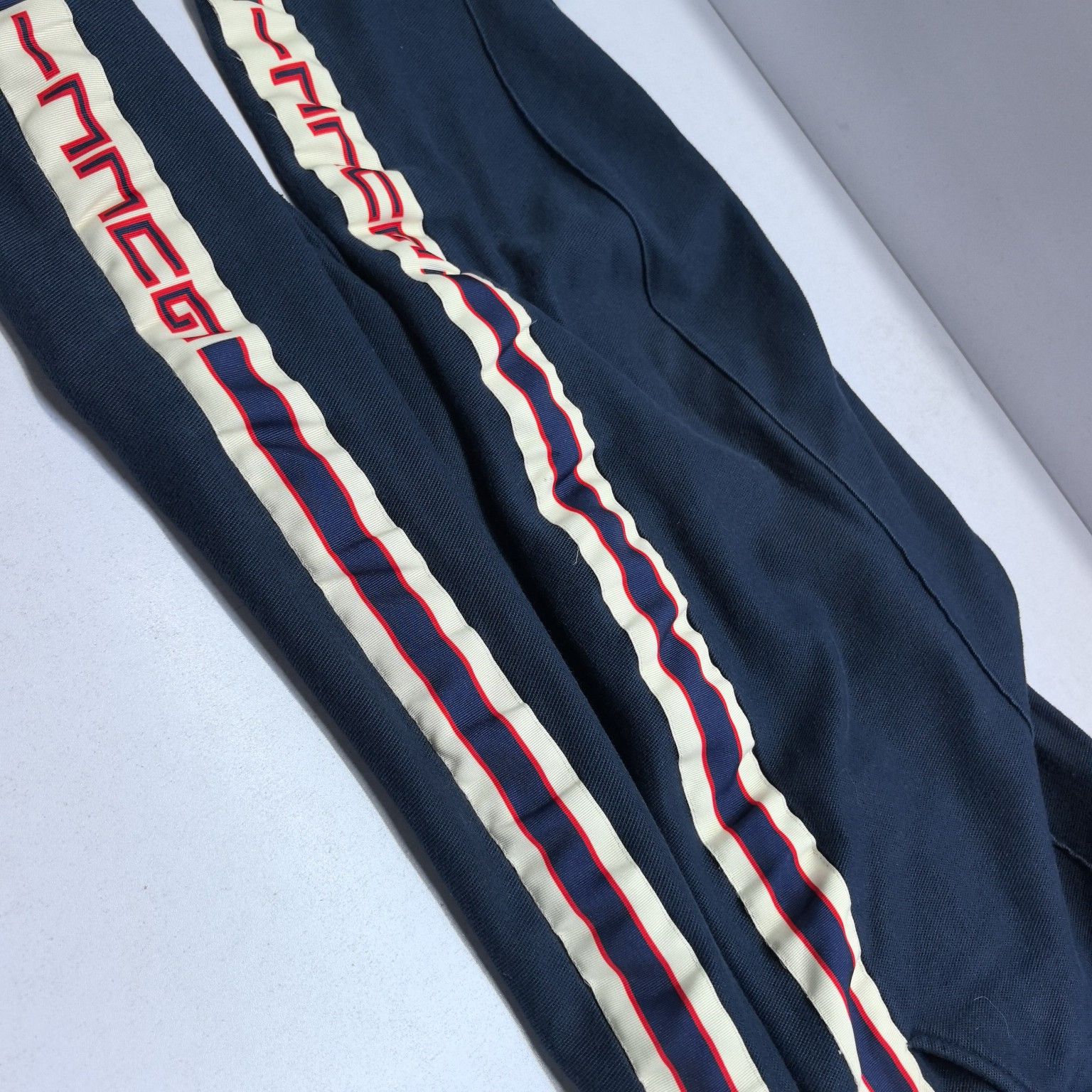 Gucci Gucci Striped Side Logo Jogger Pants Size 46 Size US 30 / EU 46 - 14 Thumbnail