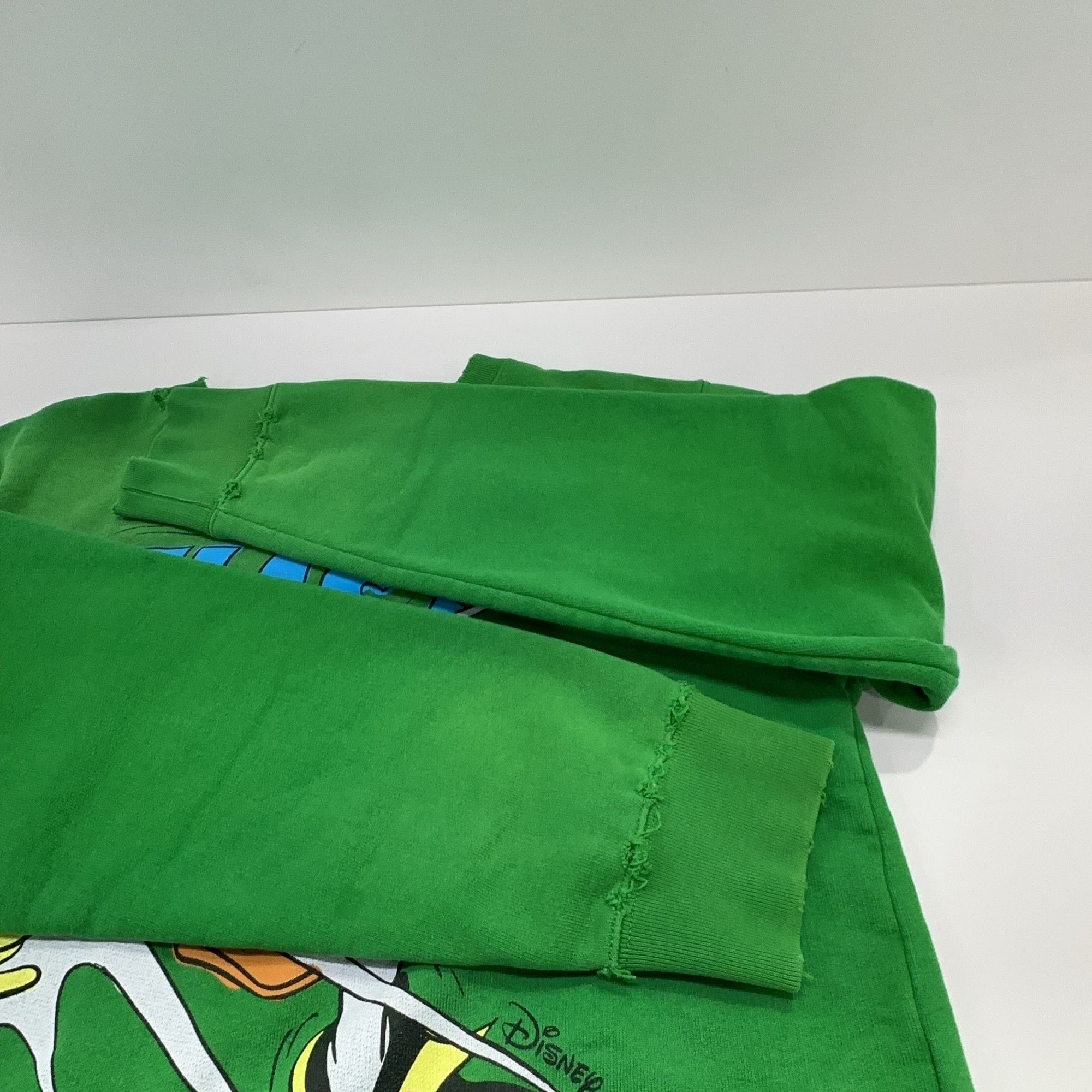 Gucci Gucci x Disney Distressed Donald Sweatshirt S Size S / US 4 / IT 40 - 10 Thumbnail