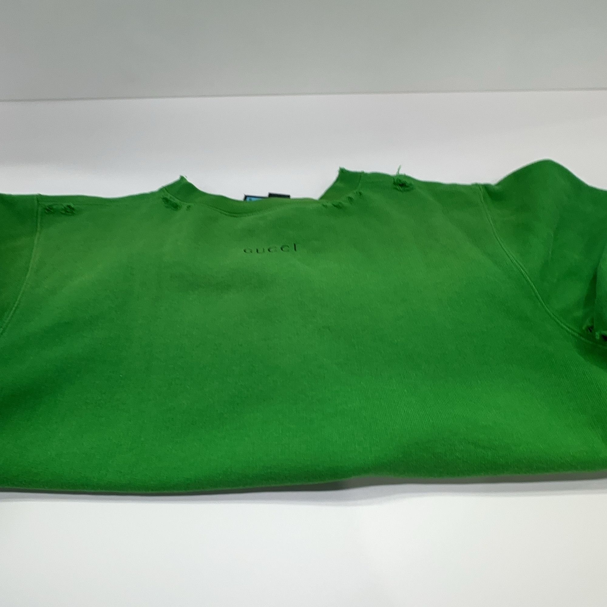 Gucci Gucci x Disney Distressed Donald Sweatshirt S Size S / US 4 / IT 40 - 12 Thumbnail