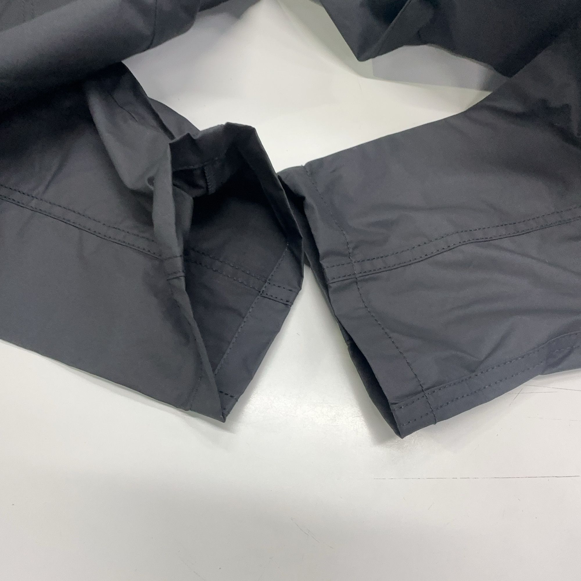 Gucci Gucci Logo Patch Drawstring Pants EU 46 Size US 30 / EU 46 - 11 Thumbnail