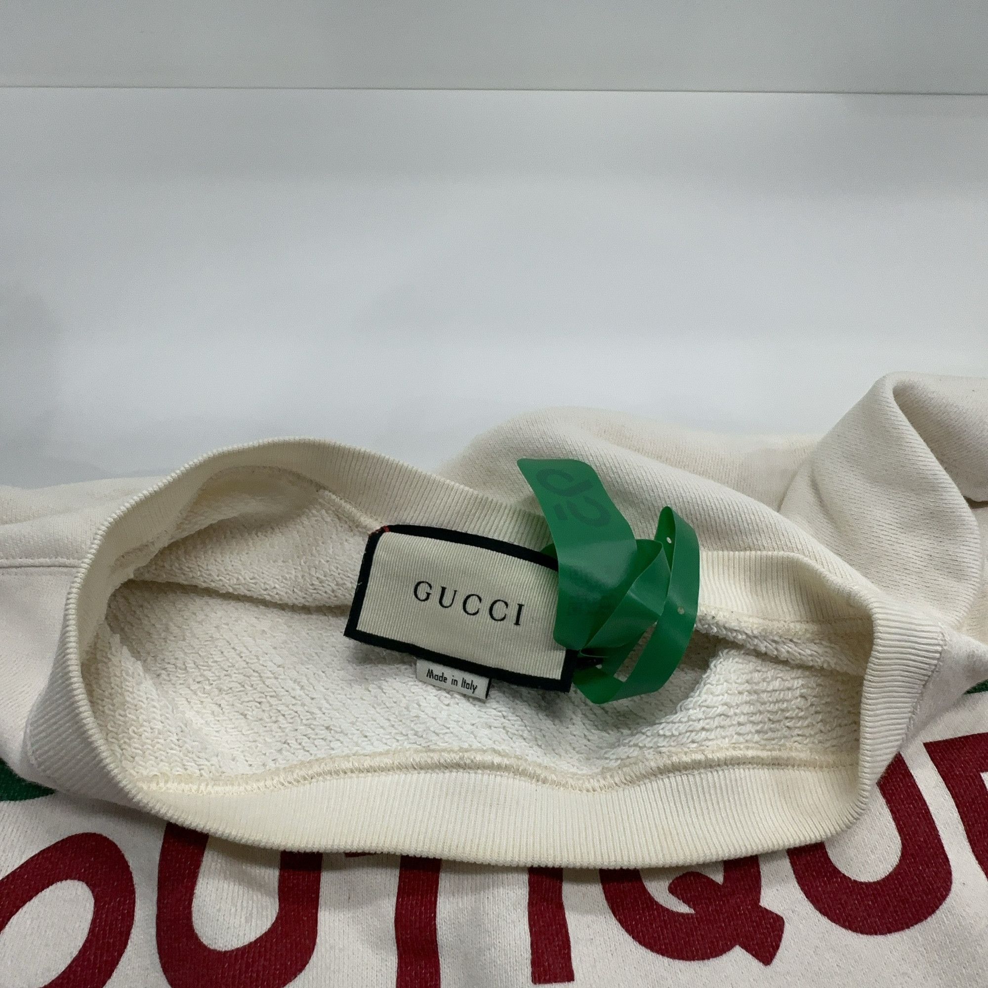 Gucci Gucci Boutique Logo Print Sweatshirt Size L Size US L / EU 52-54 / 3 - 6 Thumbnail
