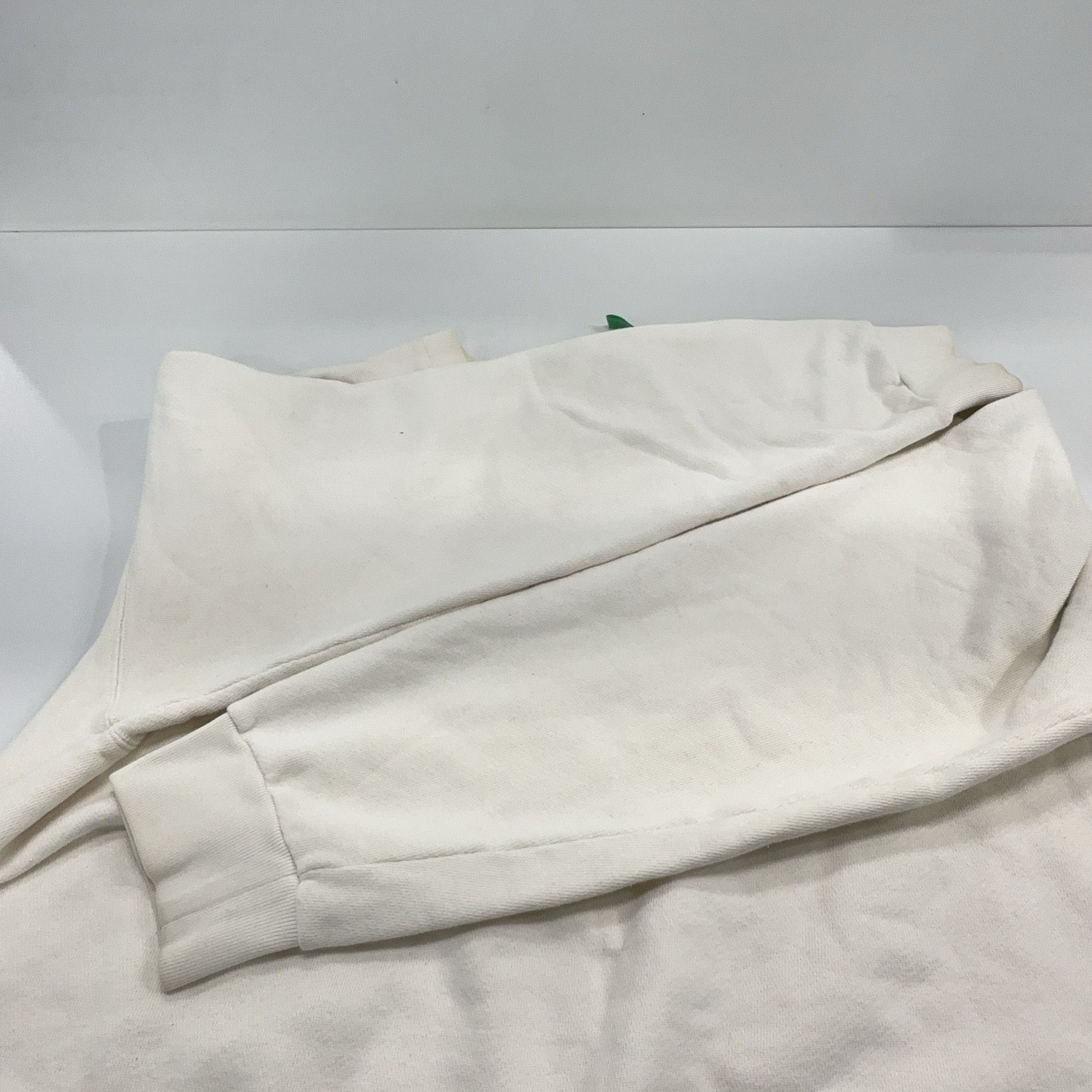 Gucci Gucci Boutique Logo Print Sweatshirt Size L Size US L / EU 52-54 / 3 - 12 Thumbnail