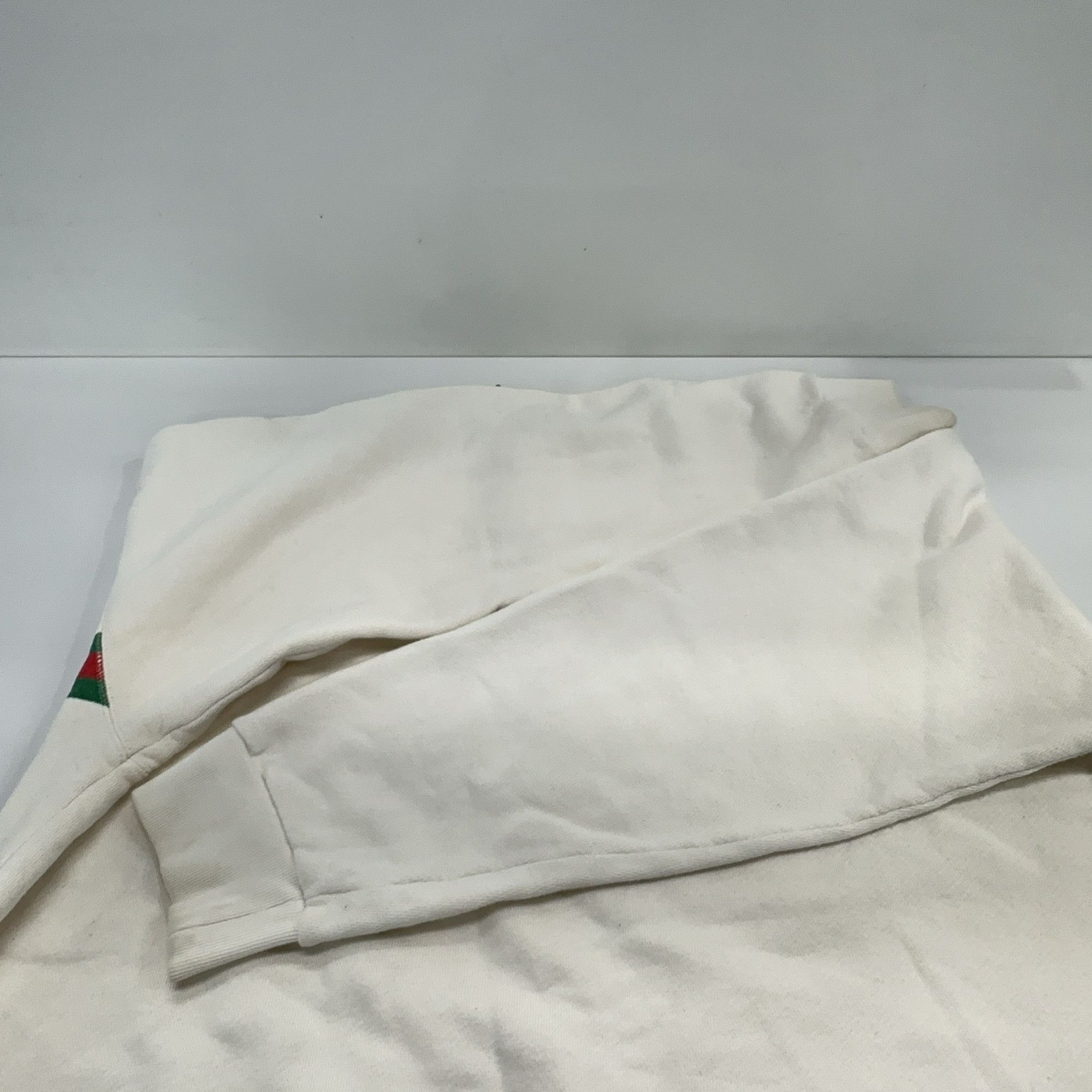 Gucci Gucci Boutique Logo Print Sweatshirt Size L Size US L / EU 52-54 / 3 - 14 Thumbnail