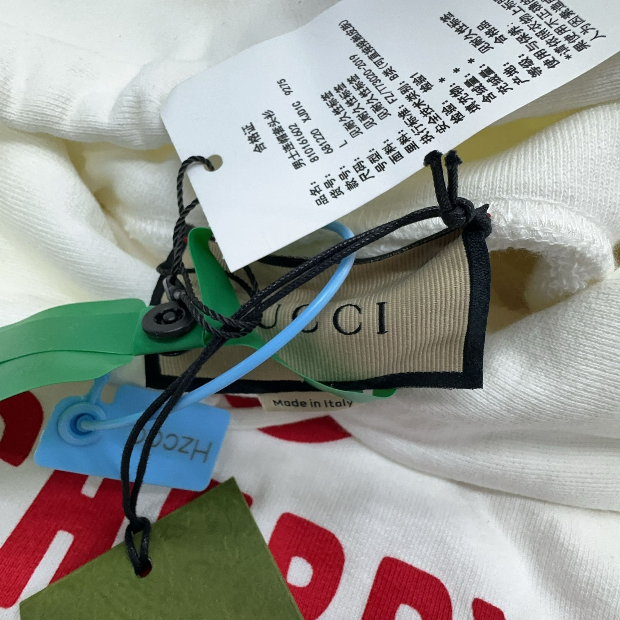 Gucci Gucci x Disney Cherry Print Hoodie Size L Size US L / EU 52-54 / 3 - 5 Thumbnail