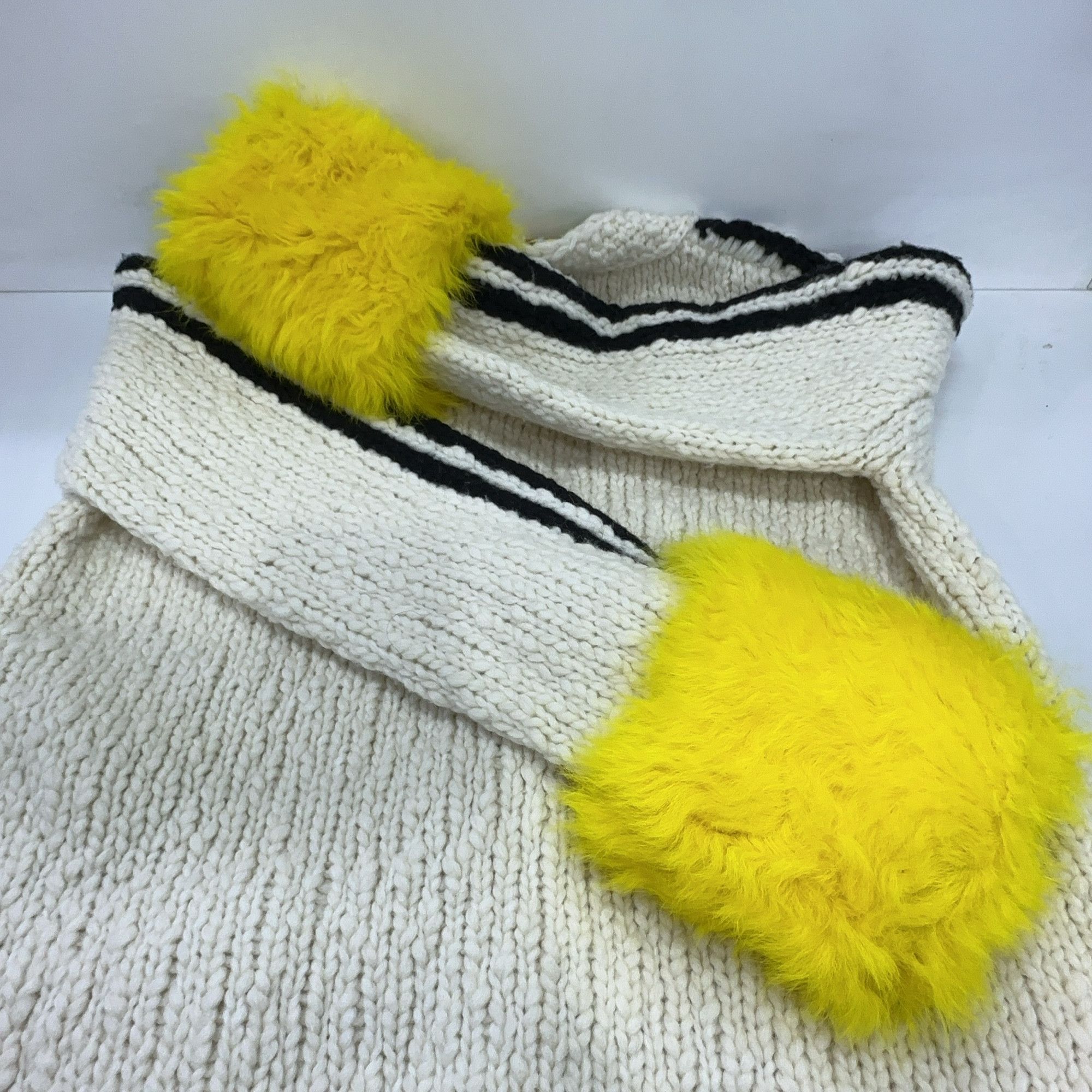 Adidas × Gucci Gucci x adidas Fur Trim Knit Cardigan S Size S / US 4 / IT 40 - 10 Thumbnail