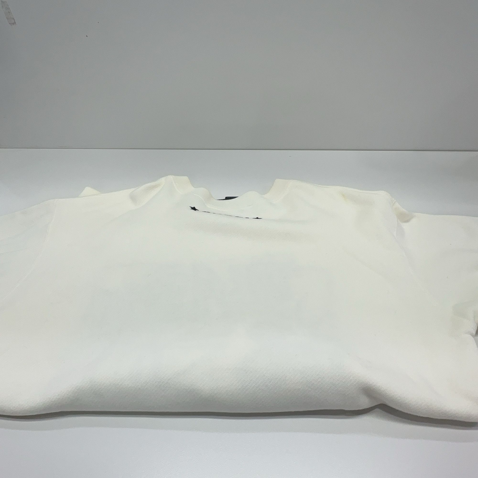 Gucci Gucci x Disney Donald Duck Sweatshirt S Size S / US 4 / IT 40 - 14 Thumbnail
