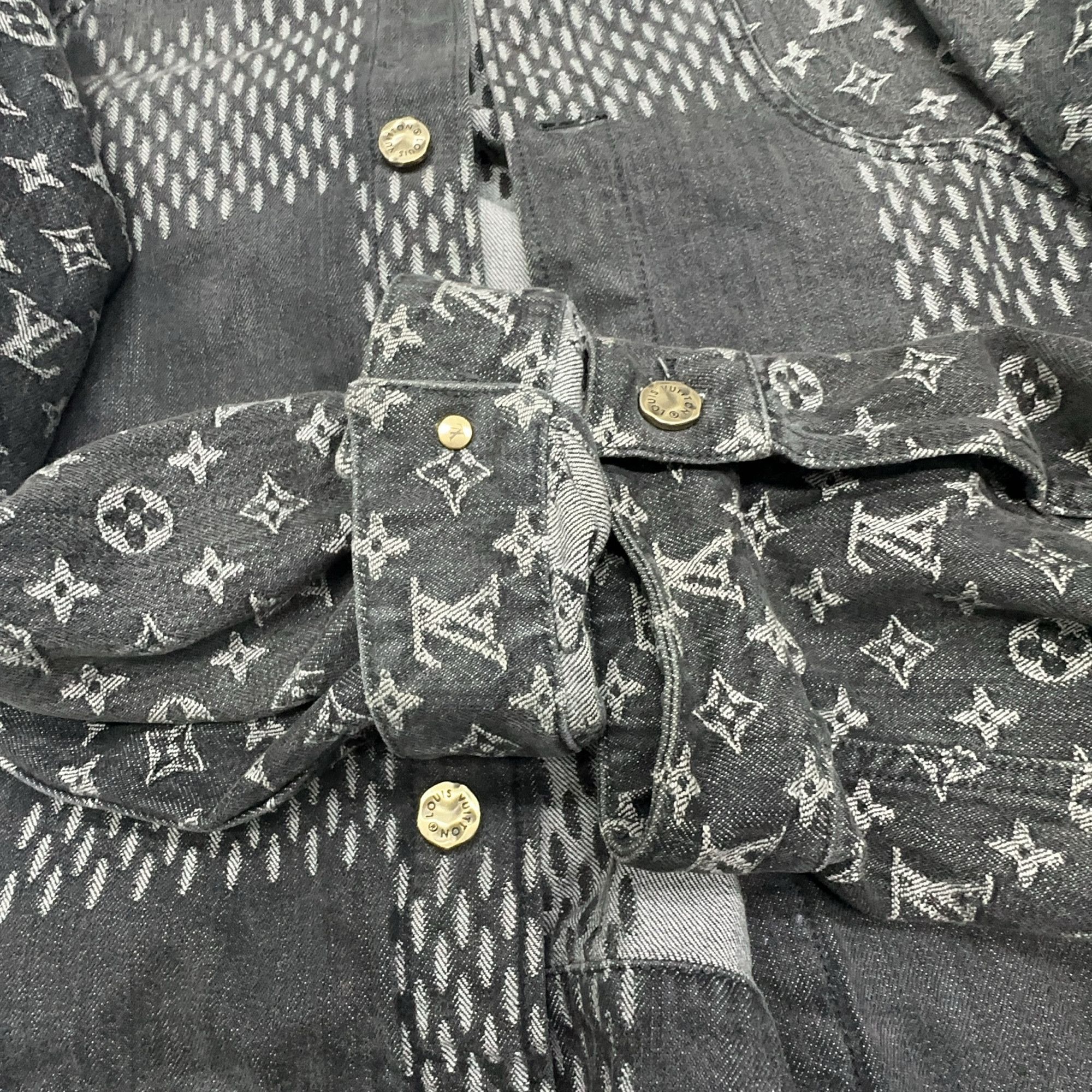 Louis Vuitton Louis Vuitton x Nigo LV2 Patchwork Denim Jacket 56 Size US XL / EU 56 / 4 - 16 Thumbnail
