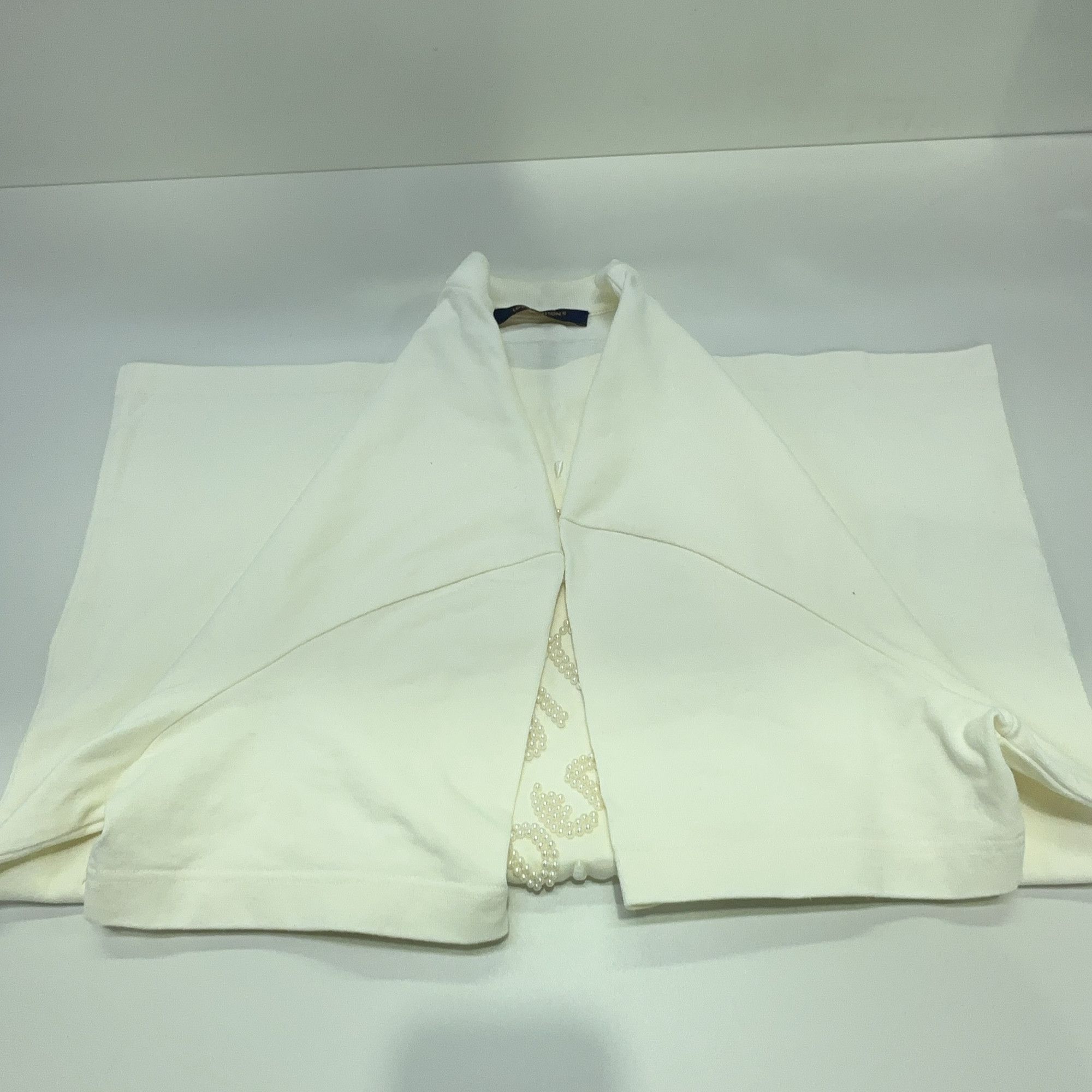 Louis Vuitton Louis Vuitton Pearl Embroidery T-Shirt M Size US M / EU 48-50 / 2 - 7 Thumbnail