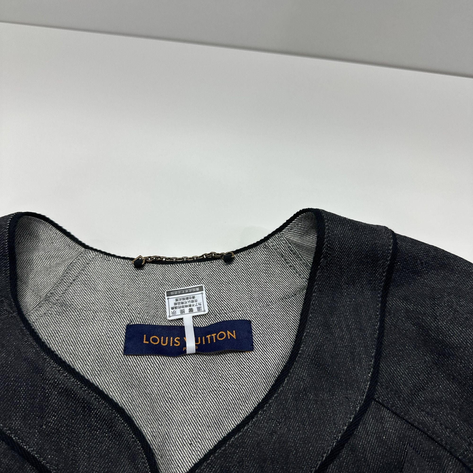 Louis Vuitton Louis Vuitton SS22 Denim Baseball Shirt XL Size US XL / EU 56 / 4 - 4 Thumbnail