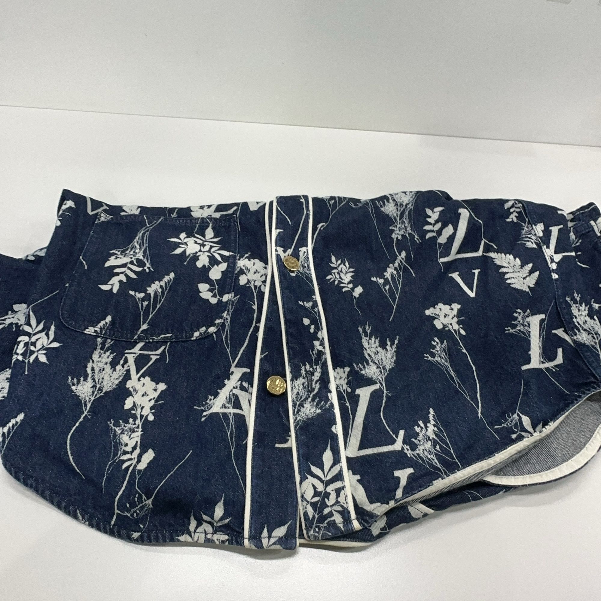 Louis Vuitton Louis Vuitton Monogram Floral Denim Shirt L Size US L / EU 52-54 / 3 - 7 Thumbnail