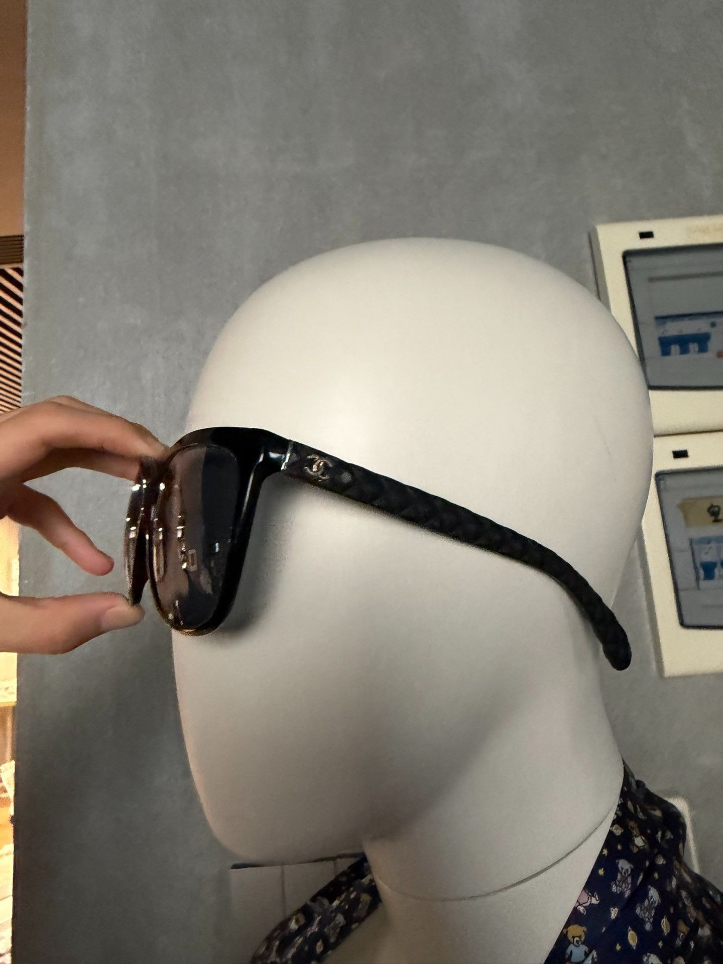 Chanel Chanel Sunglasses Leather Temples Size ONE SIZE - 4 Thumbnail