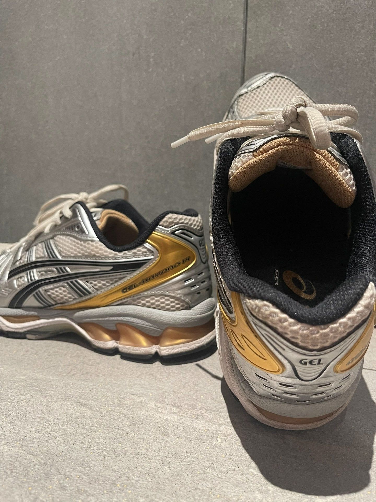 Asics Asics Gel-Kayano 14 Running Shoes Size US 9 / EU 42 - 3 Thumbnail
