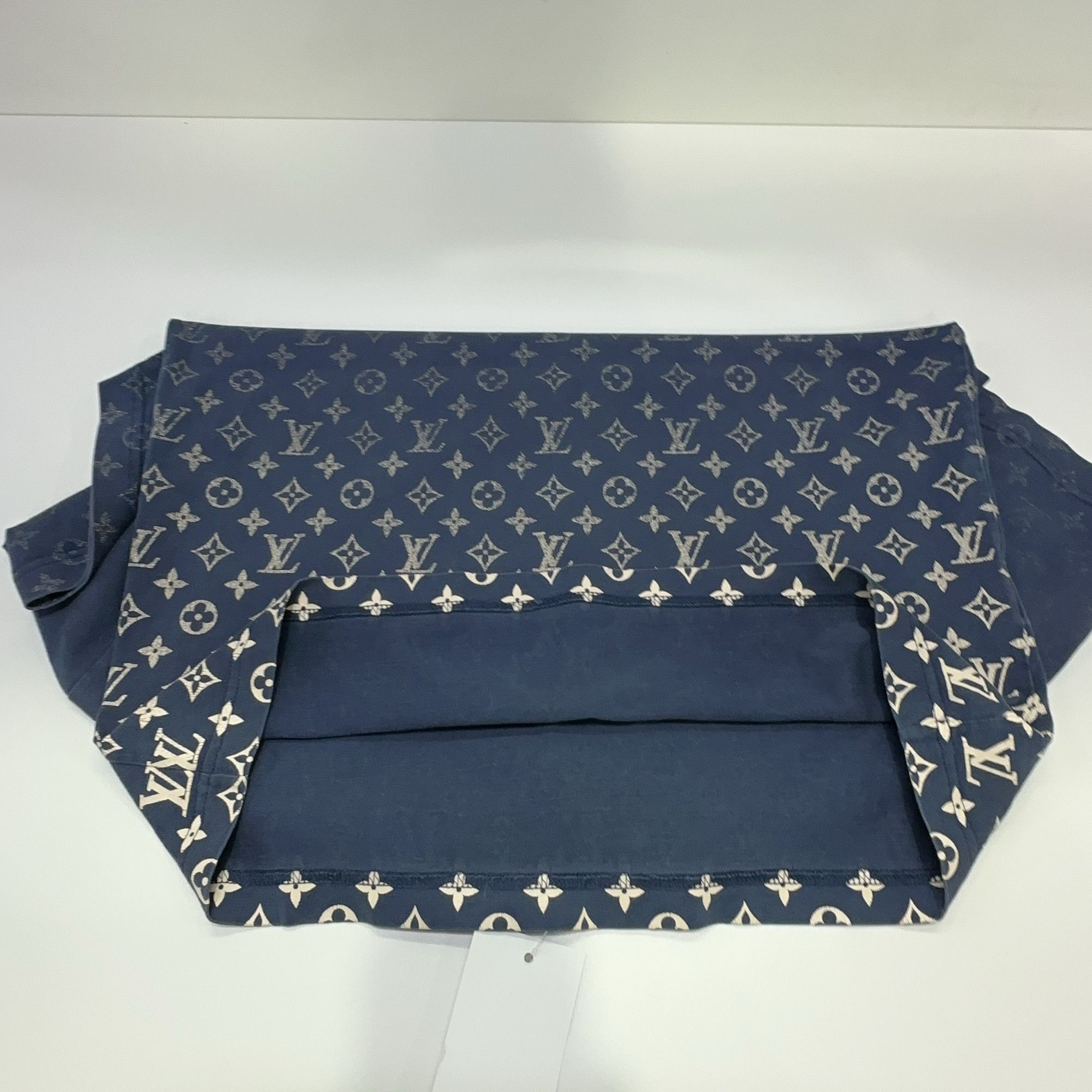 Louis Vuitton Louis Vuitton Gradient Monogram T-Shirt XS Size US XS / EU 42 / 0 - 10 Thumbnail