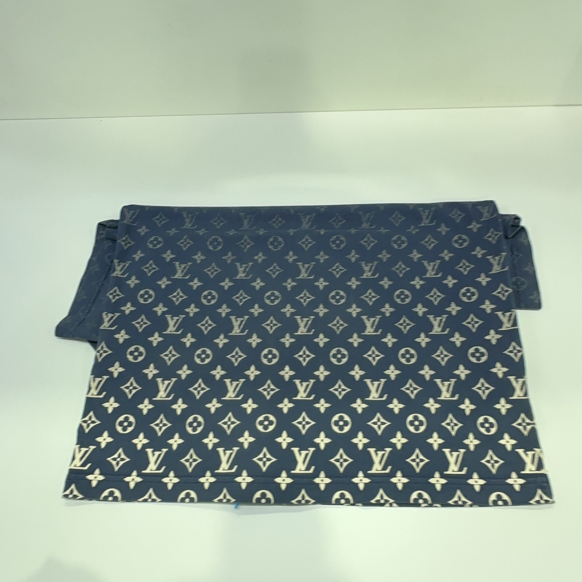 Louis Vuitton Louis Vuitton Gradient Monogram T-Shirt XS Size US XS / EU 42 / 0 - 13 Thumbnail