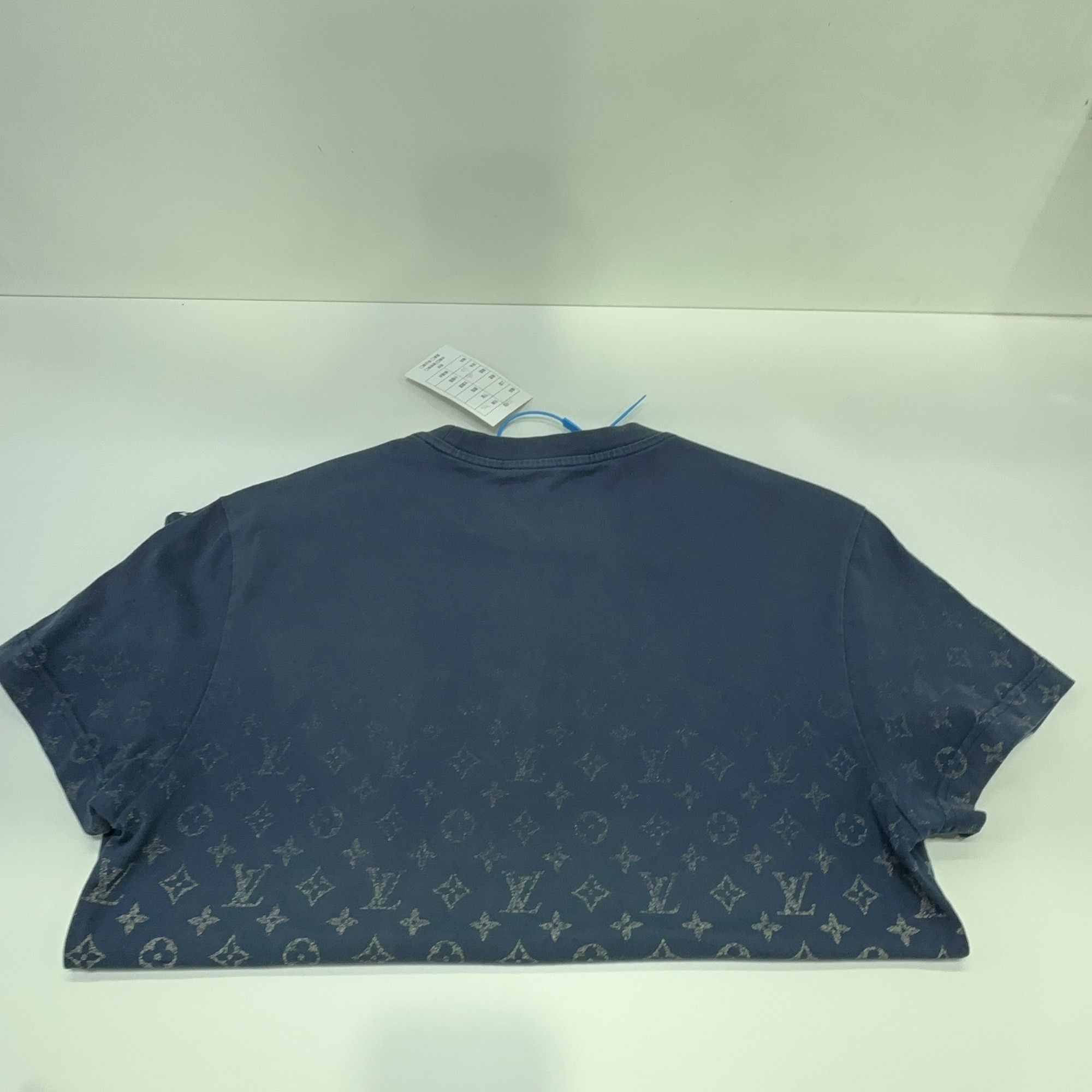 Louis Vuitton Louis Vuitton Gradient Monogram T-Shirt XS Size US XS / EU 42 / 0 - 11 Thumbnail
