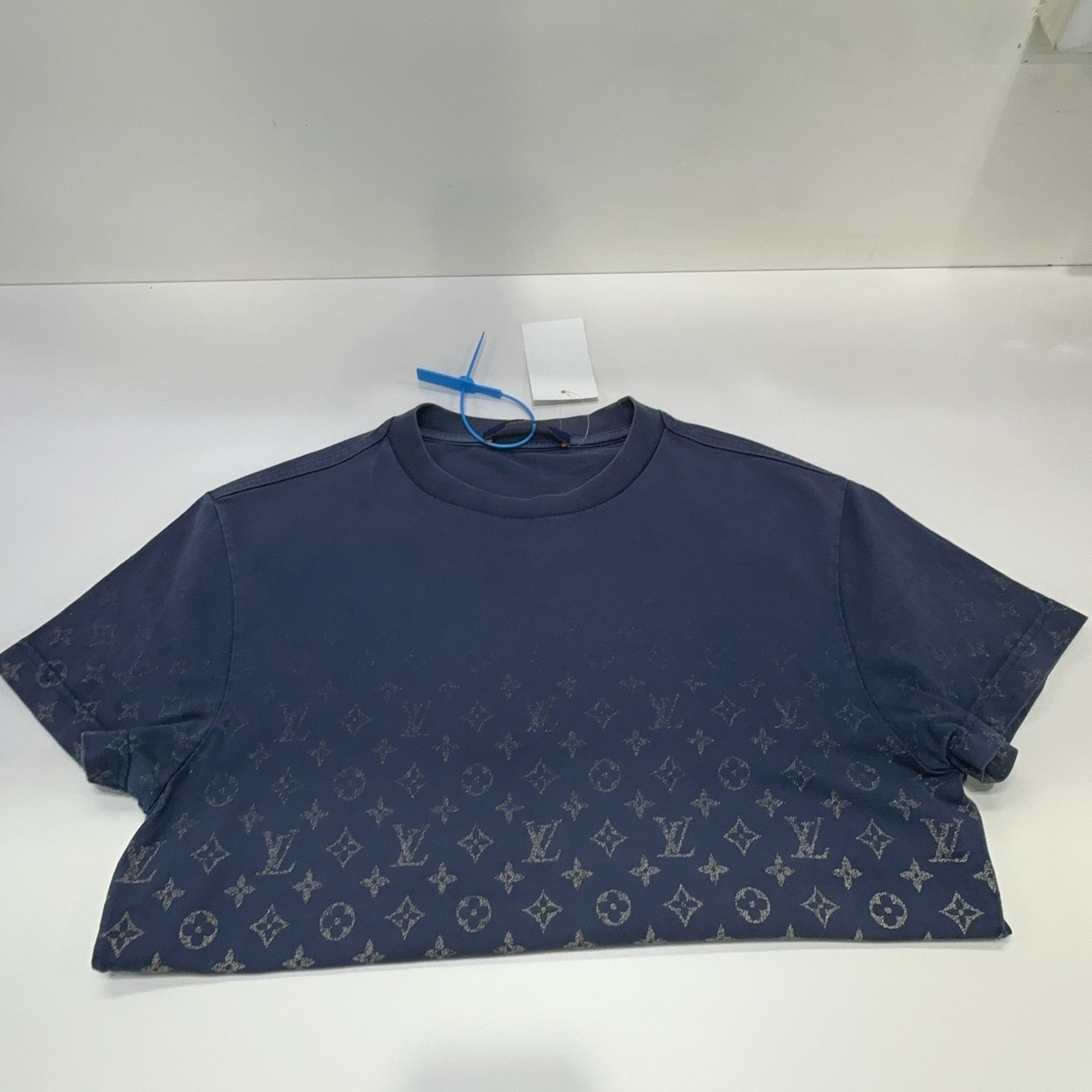 Louis Vuitton Louis Vuitton Gradient Monogram T-Shirt XS Size US XS / EU 42 / 0 - 6 Thumbnail