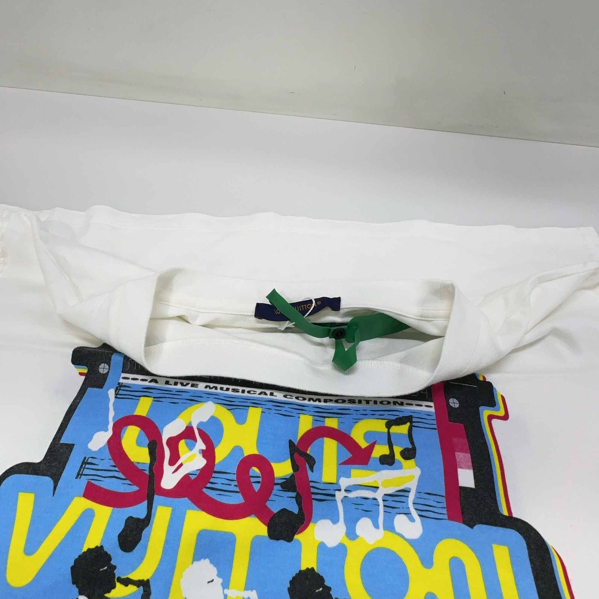 Louis Vuitton Louis Vuitton Graphic Logo Print T-Shirt XXL Size US XXL / EU 58 / 5 - 5 Thumbnail