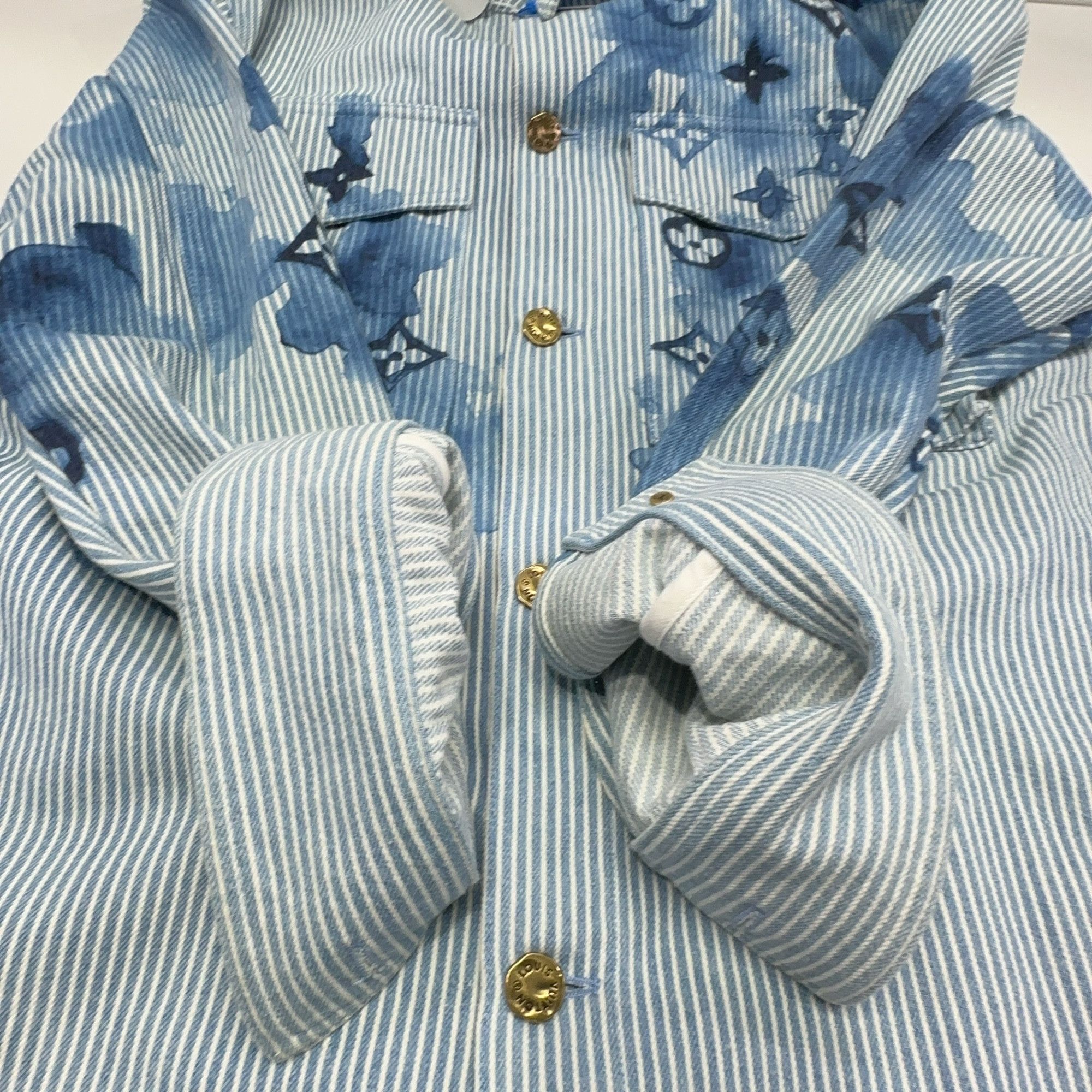 Louis Vuitton Louis Vuitton Monogram Stripe Button Up Shirt S Size US S / EU 44-46 / 1 - 9 Thumbnail