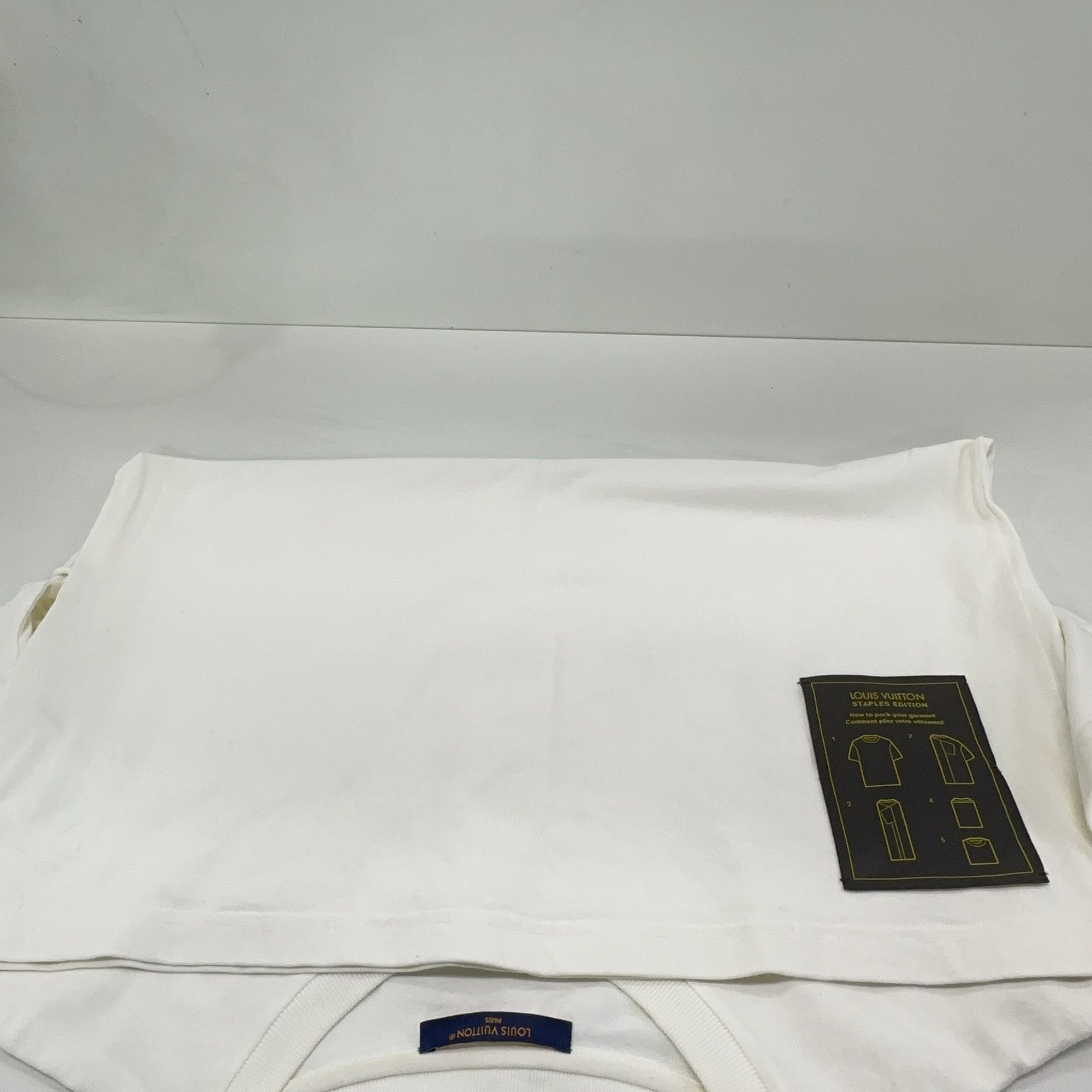 Louis Vuitton Louis Vuitton Staples Edition White T-Shirt XL Size US XL / EU 56 / 4 - 10 Thumbnail