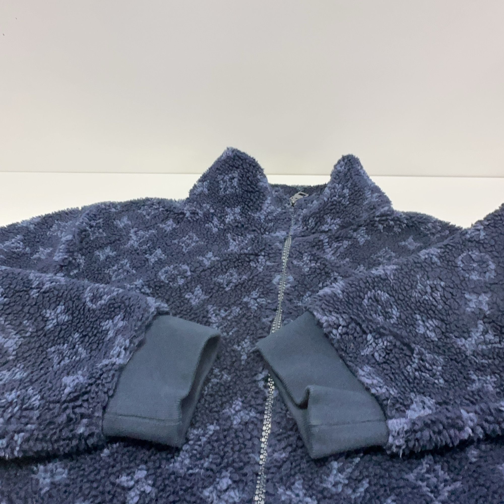 Louis Vuitton Louis Vuitton Monogram Jacquard Fleece Jacket L Size US L / EU 52-54 / 3 - 9 Thumbnail