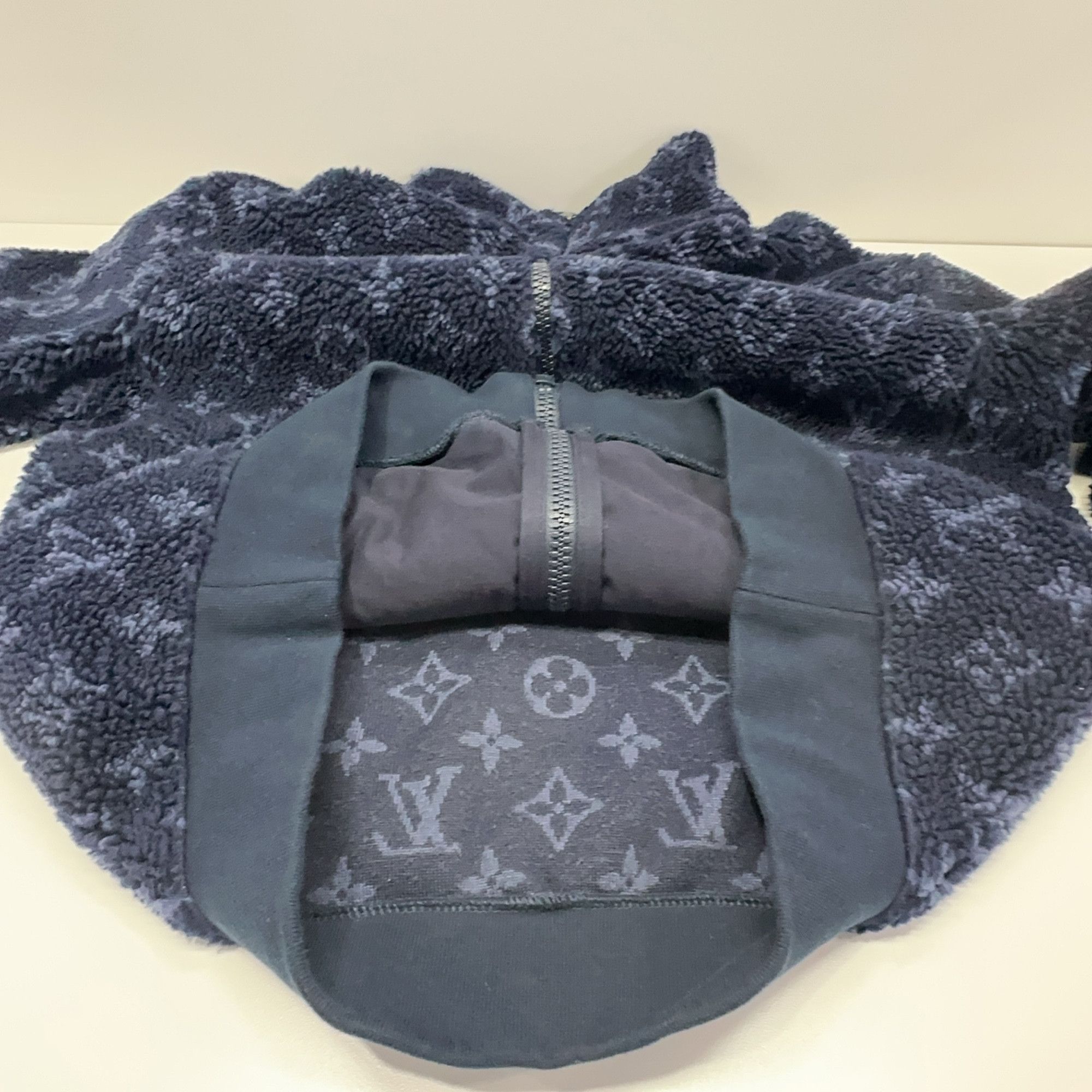 Louis Vuitton Louis Vuitton Monogram Jacquard Fleece Jacket L Size US L / EU 52-54 / 3 - 7 Thumbnail