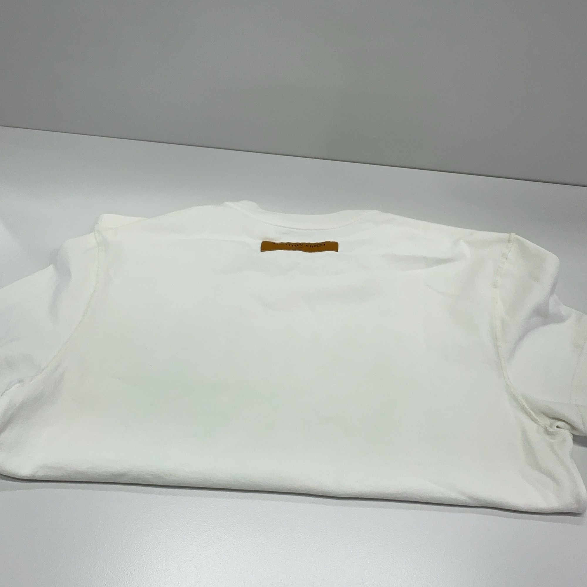 Louis Vuitton Louis Vuitton Neon Embroidered LV Logo T-Shirt XS Size US XS / EU 42 / 0 - 10 Thumbnail