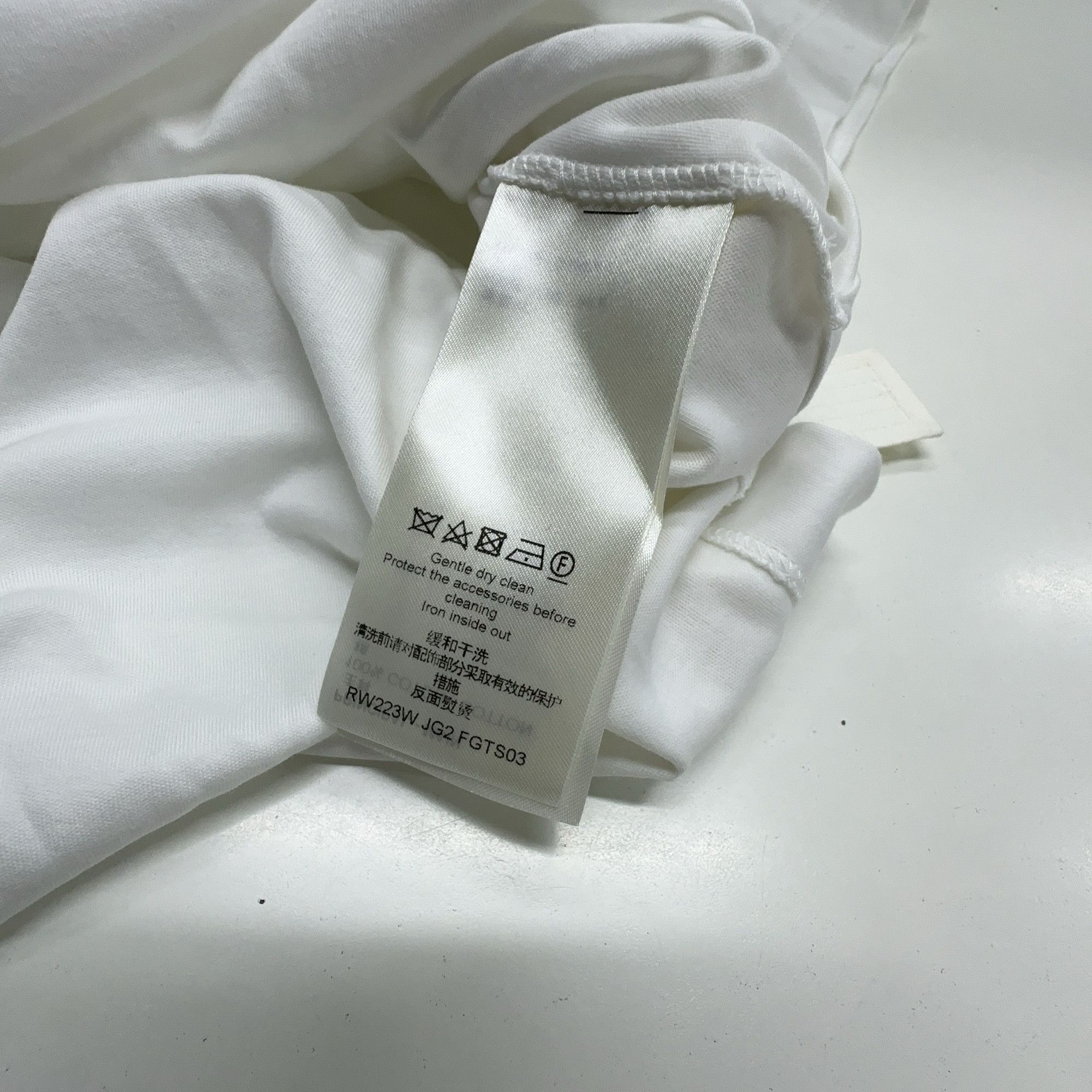 Louis Vuitton Louis Vuitton Side Strap Eyelet T-Shirt S Size S / US 4 / IT 40 - 4 Thumbnail